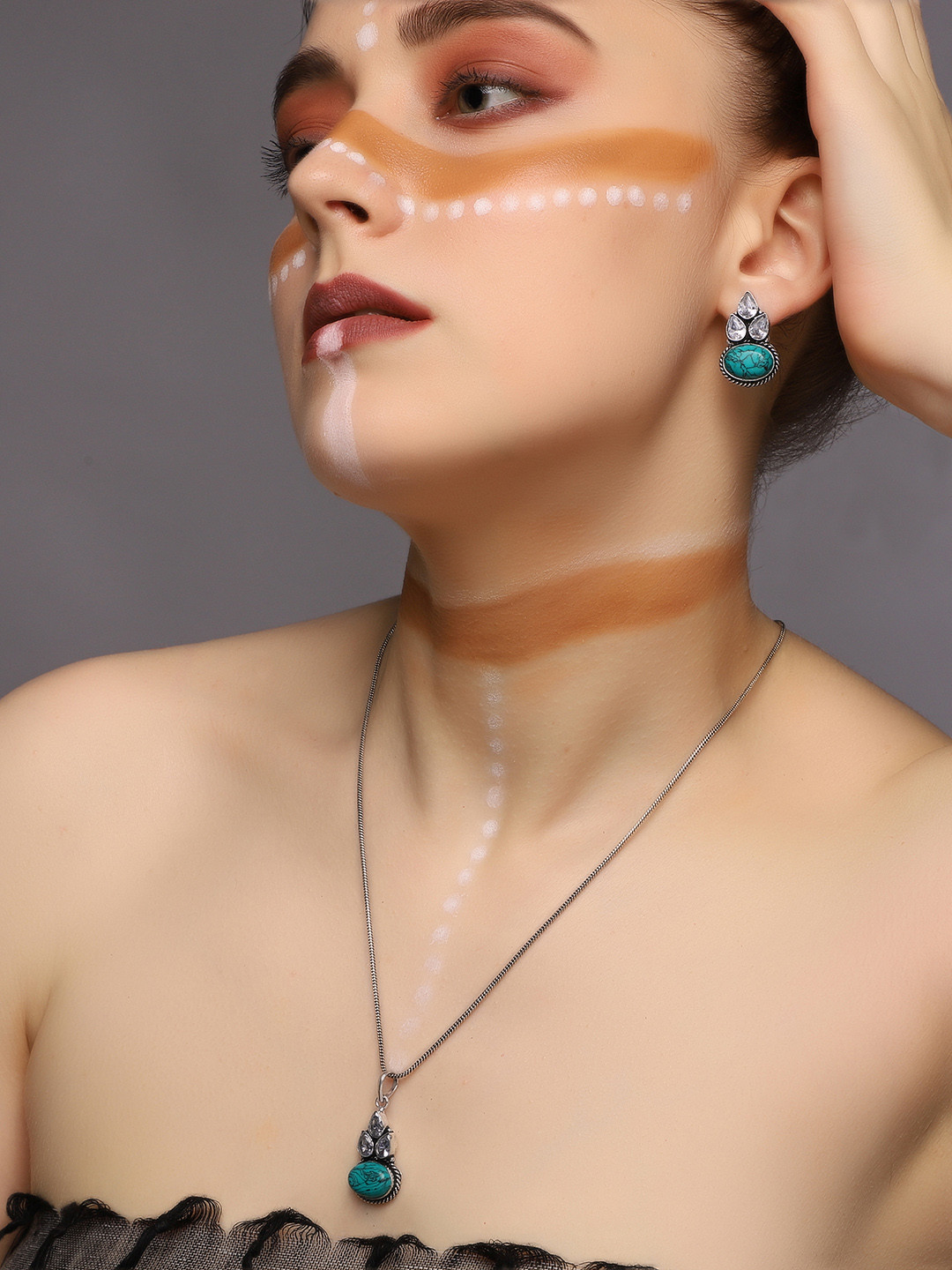 VENI 92.5 Silver Plated Stone Studded Jewellery Set