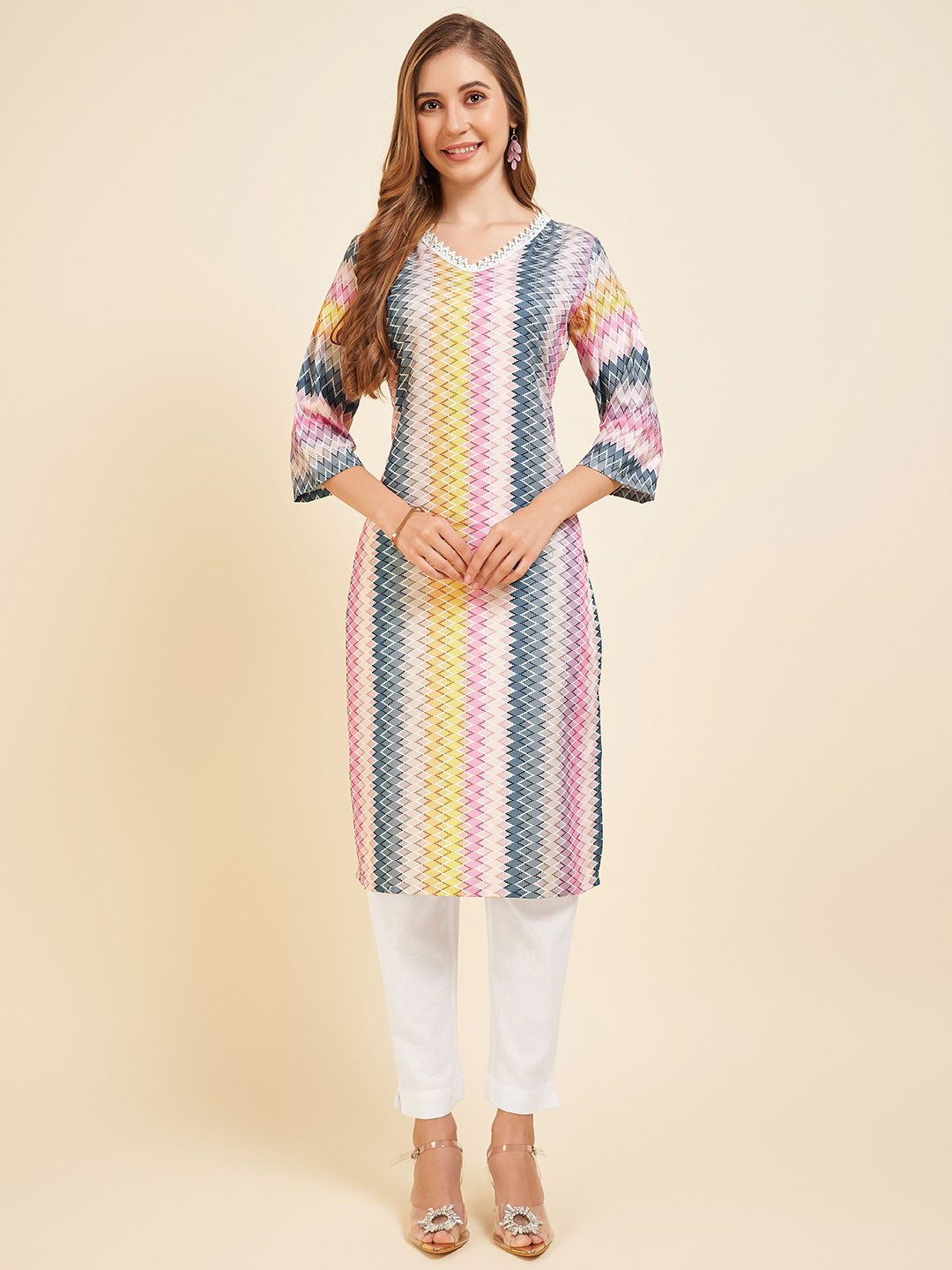 Rekha Maniyar Geometric Printed V-Neck Thread Work Crepe Straight Kurta