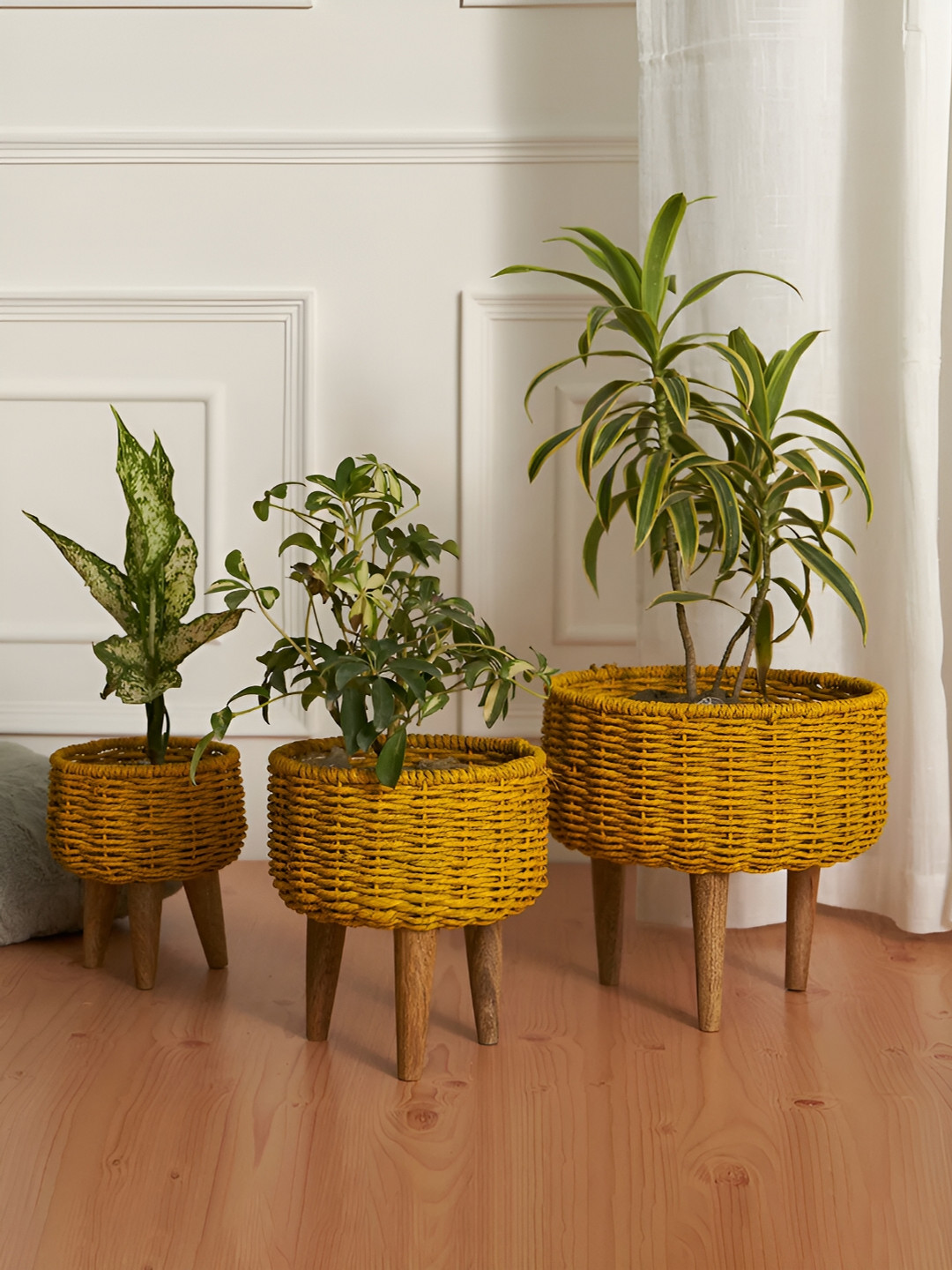 DecorTwist 3 Pcs Yellow Seagrass Planter with Stand