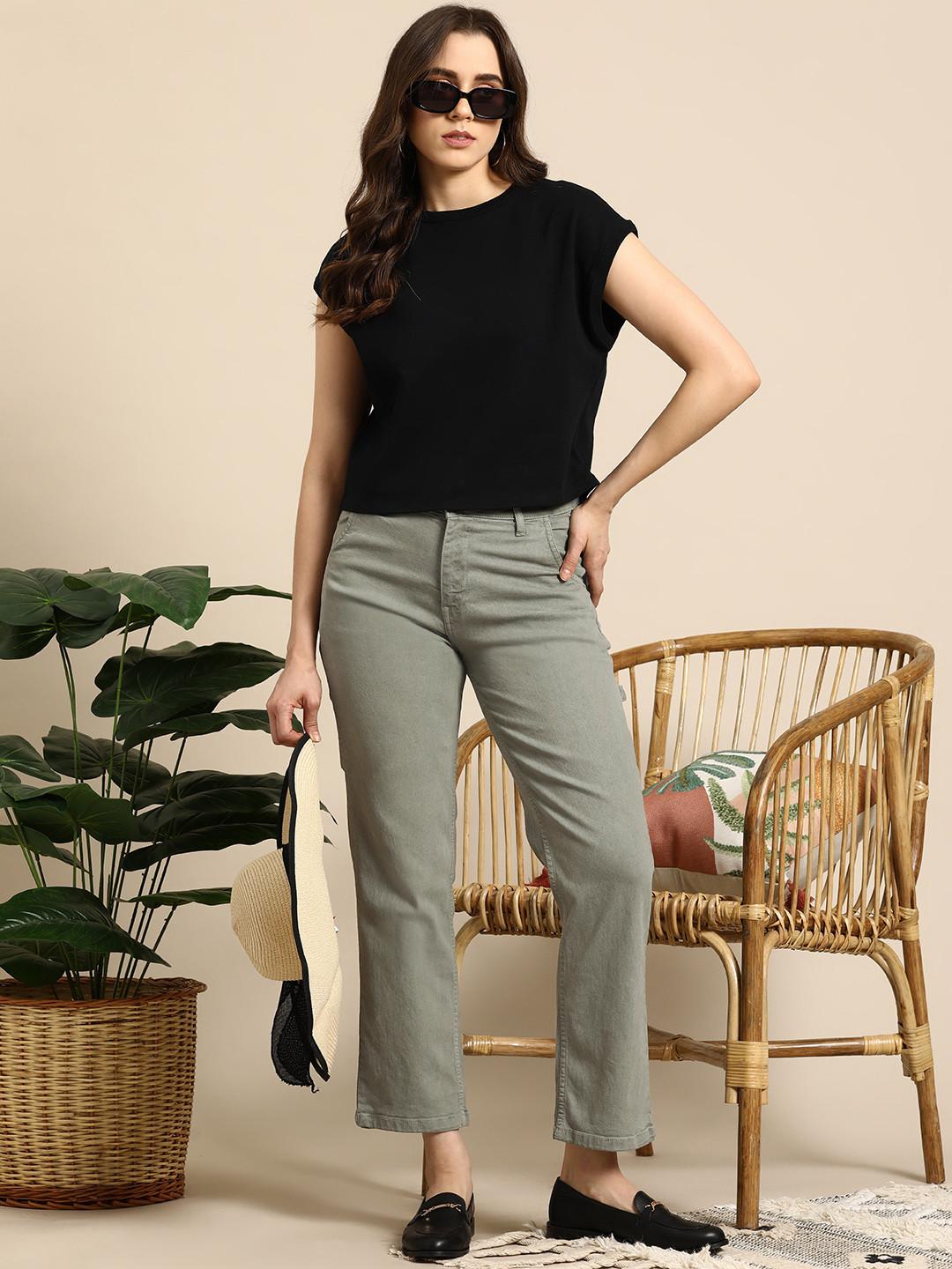 Mast & Harbour Women  Light Fade Wide Leg Jeans