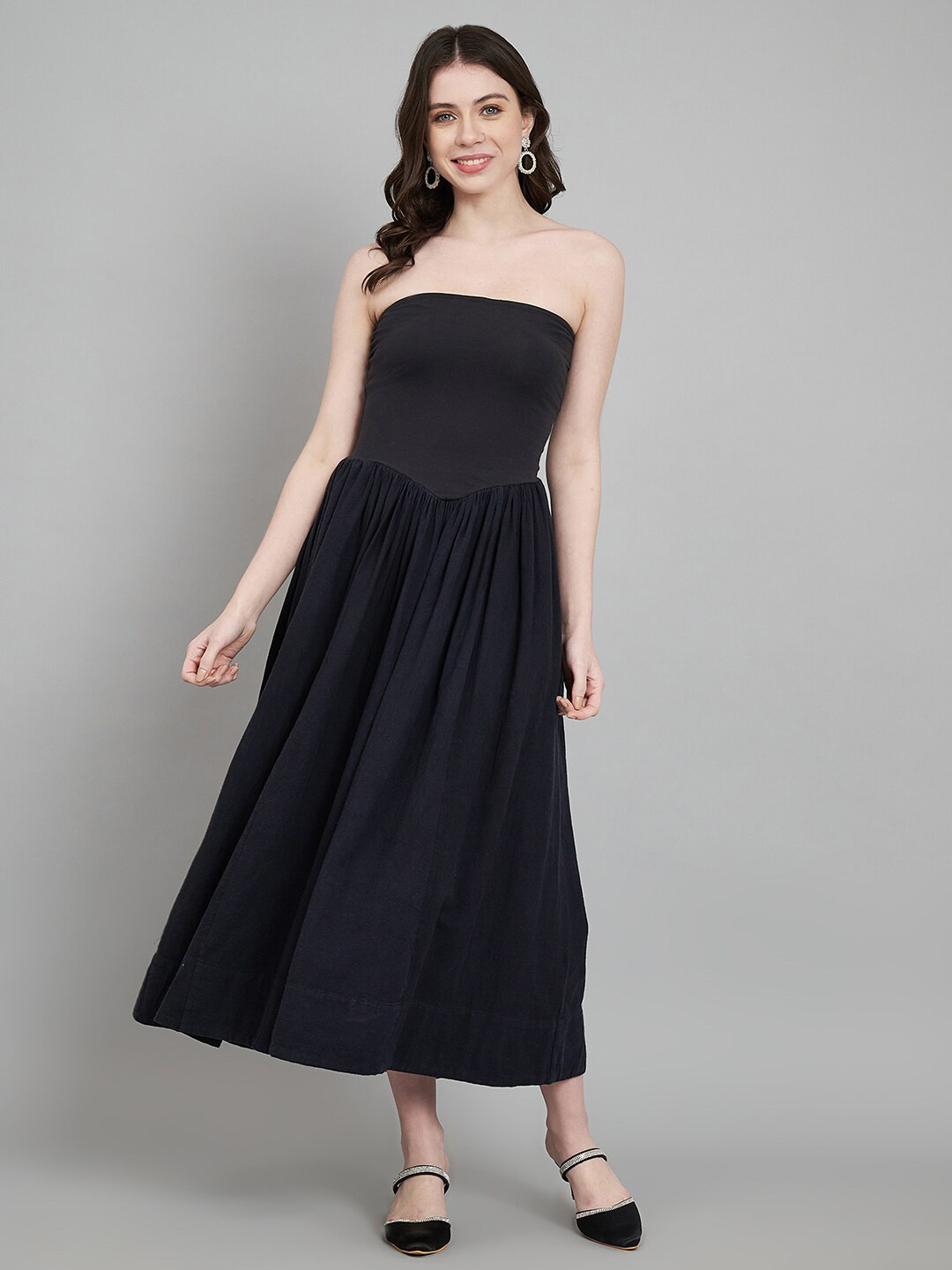 Amagyaa Black Cotton Strapless Fit & Flare Midi Dress