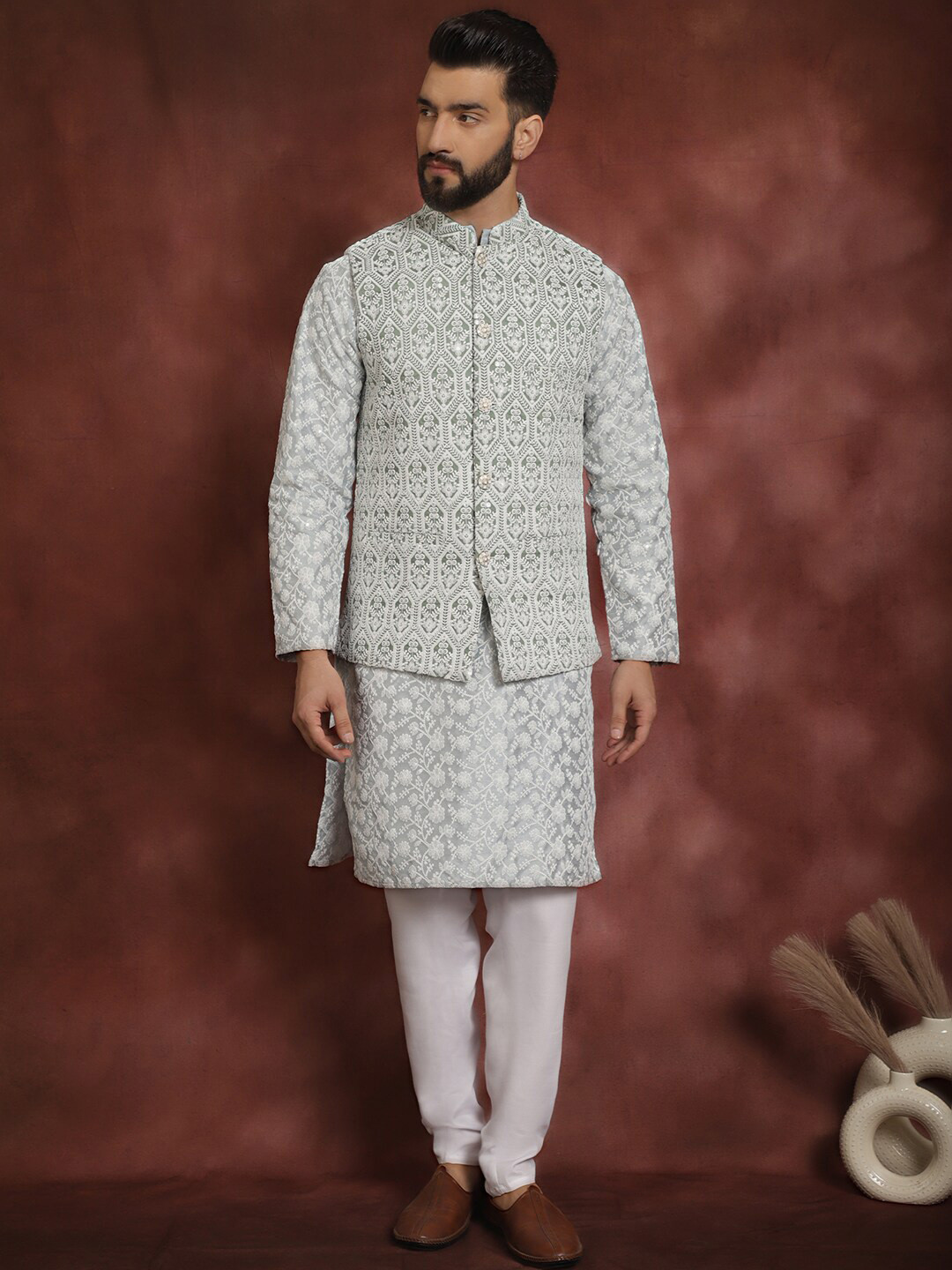 Anouk Grey Floral Embroidered Mandarin Collar Straight Kurta With Churidar