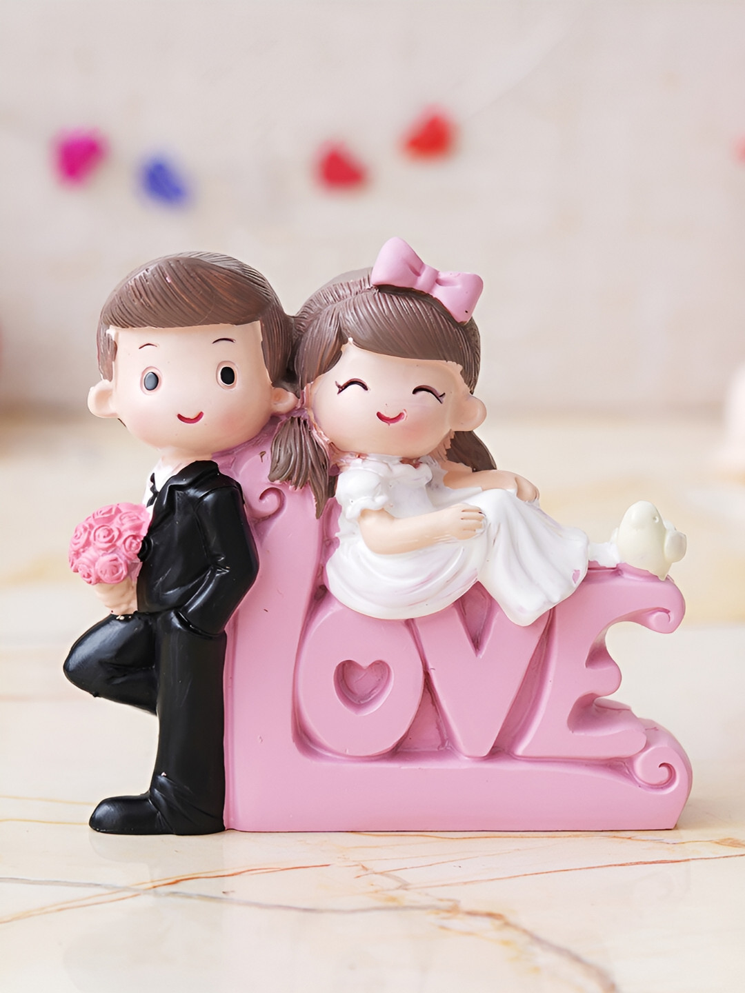 eCraftIndia Cute Couple Love Pink Polyresin Glossy Living Room Medium Showpiece - 3 Inches