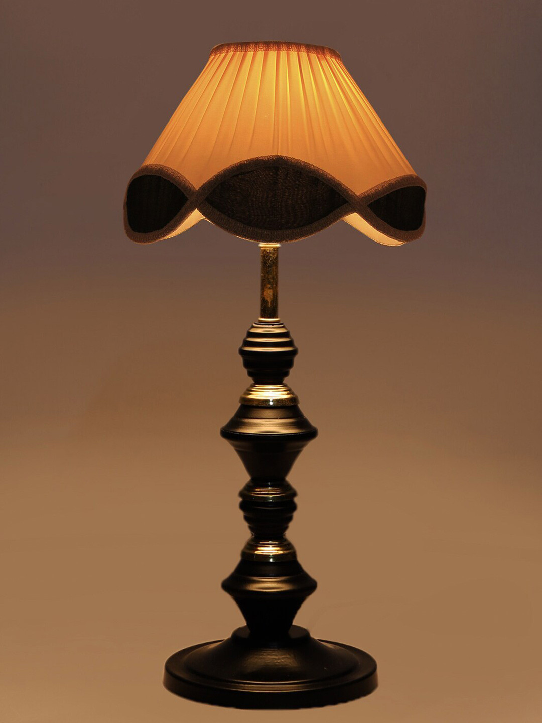 Devansh Black & Beige Iron Frustum Table Lamp With Iron Black Base