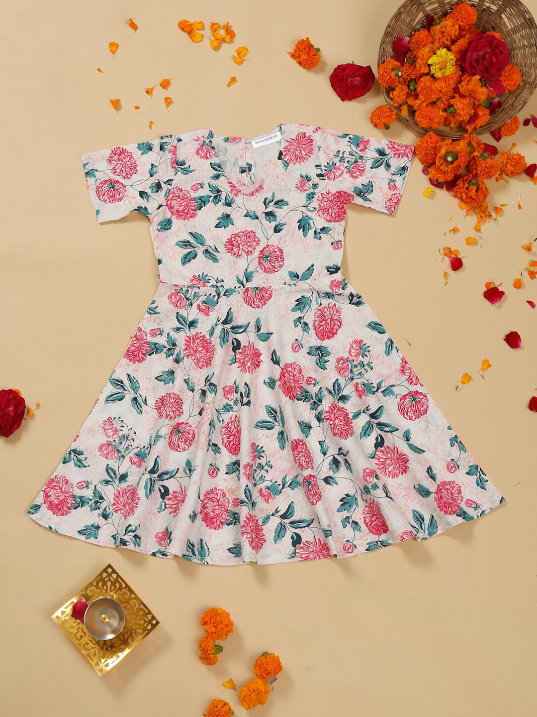 SAKA DESIGNS Girls Floral Printed Flared Sleeves Anarkali Kurta