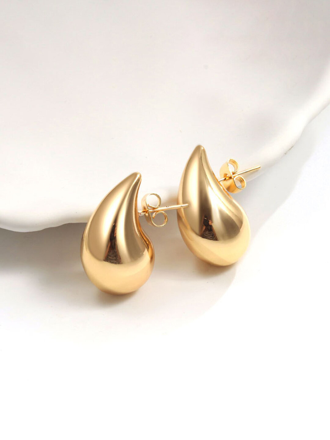 FIMBUL Gold-Plated Stainless Steel Teardrop Shaped Stud Earrings