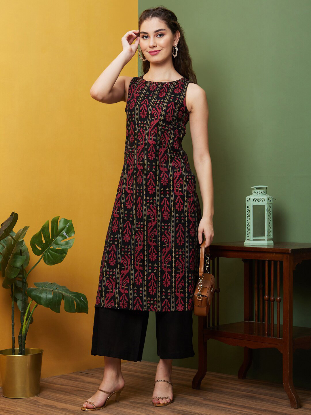 Globus Ethnic Motifs Kantha Work Round Neck Straight Kurta & Wide Leg Trousers Fusion Set