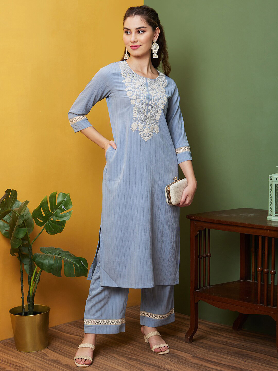 Globus Floral Embroidered Straight Kurta & Pant Set