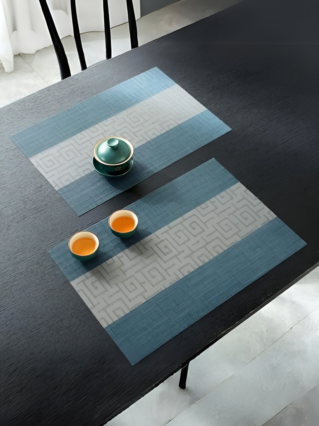YELONA Blue 8 Pieces Textured Rectangular Table Placemats
