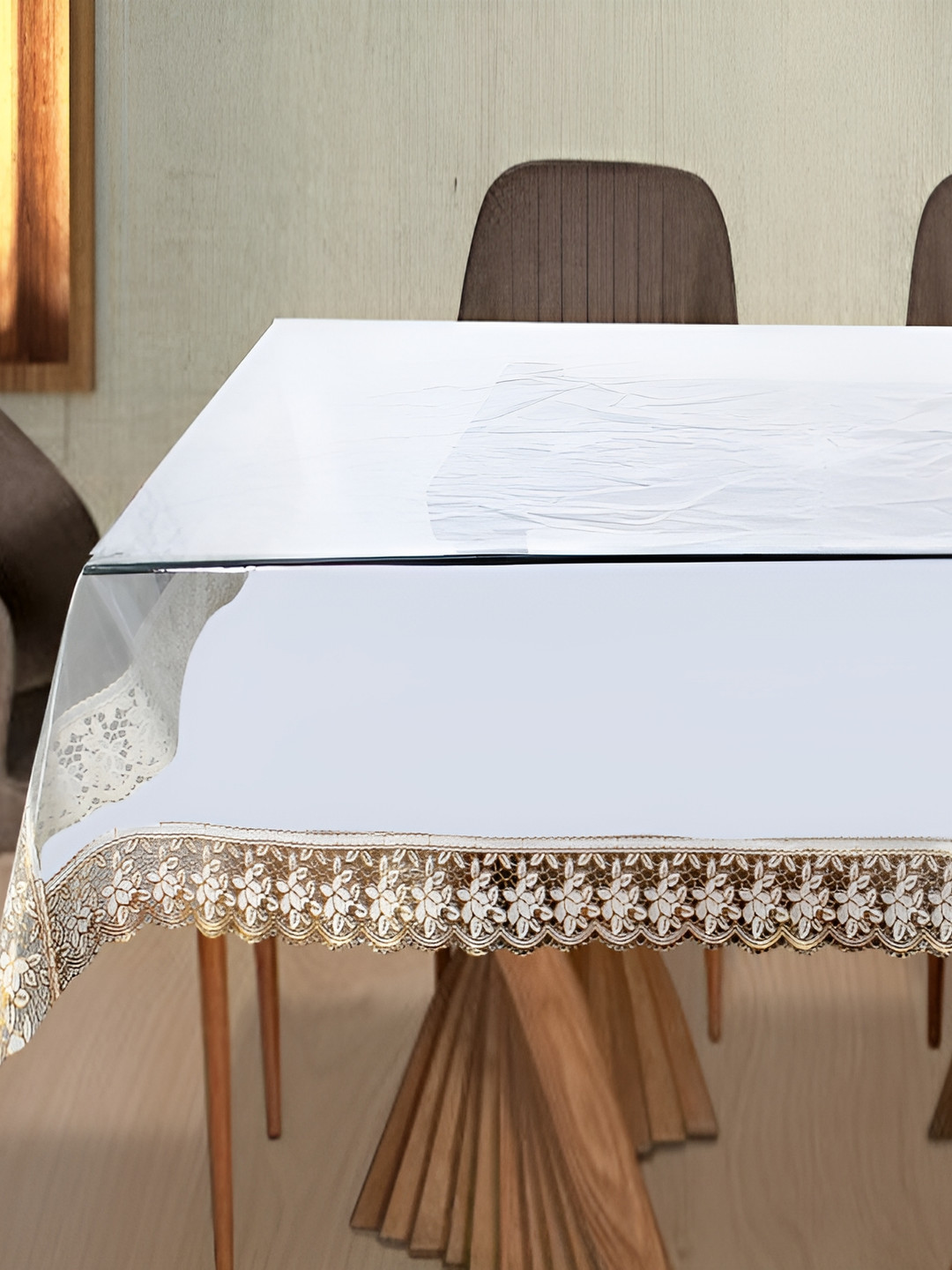 Stylista Gold Toned & White Printed 1.37 m x 1.37 m Waterproof Square Table Cover