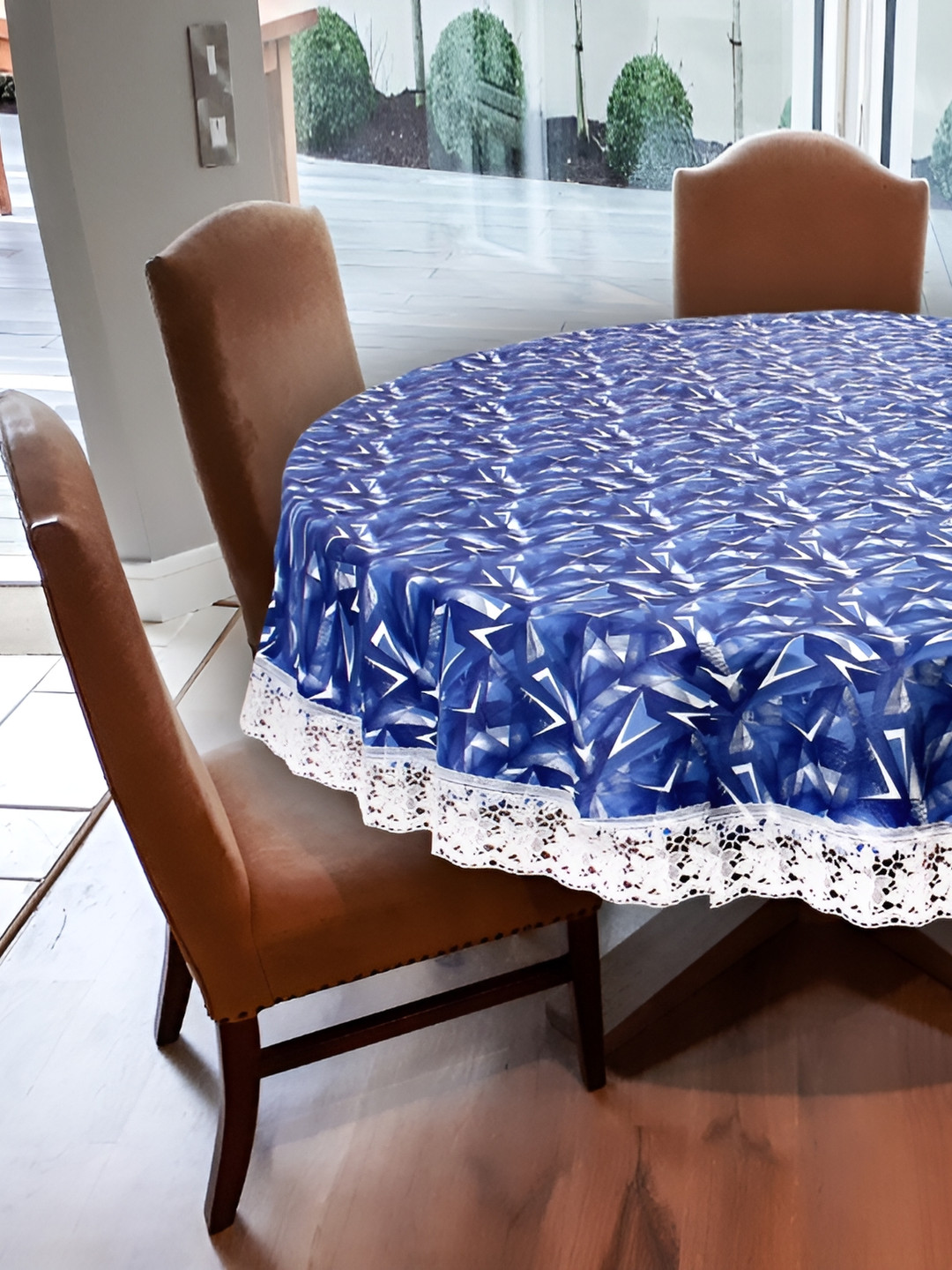Stylista Blue Printed Waterproof Round 6-Seater Table Cover