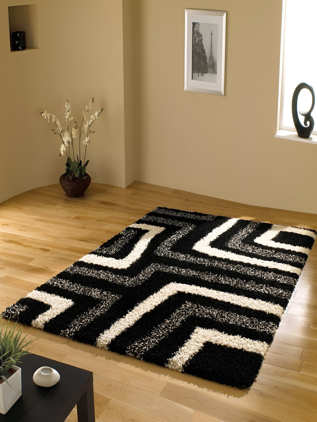 Shopgallery Off White & Black Geometric Printed Anti Skid Carpet