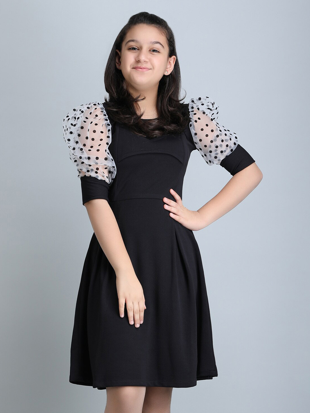 DEKLOOK Round Neck Sheath Straight Knitted Dress