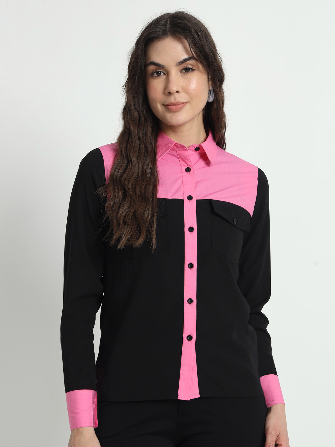 CHARMGAL Colourblocked Slim Fit Spread Collar Curved Casual Shirt
