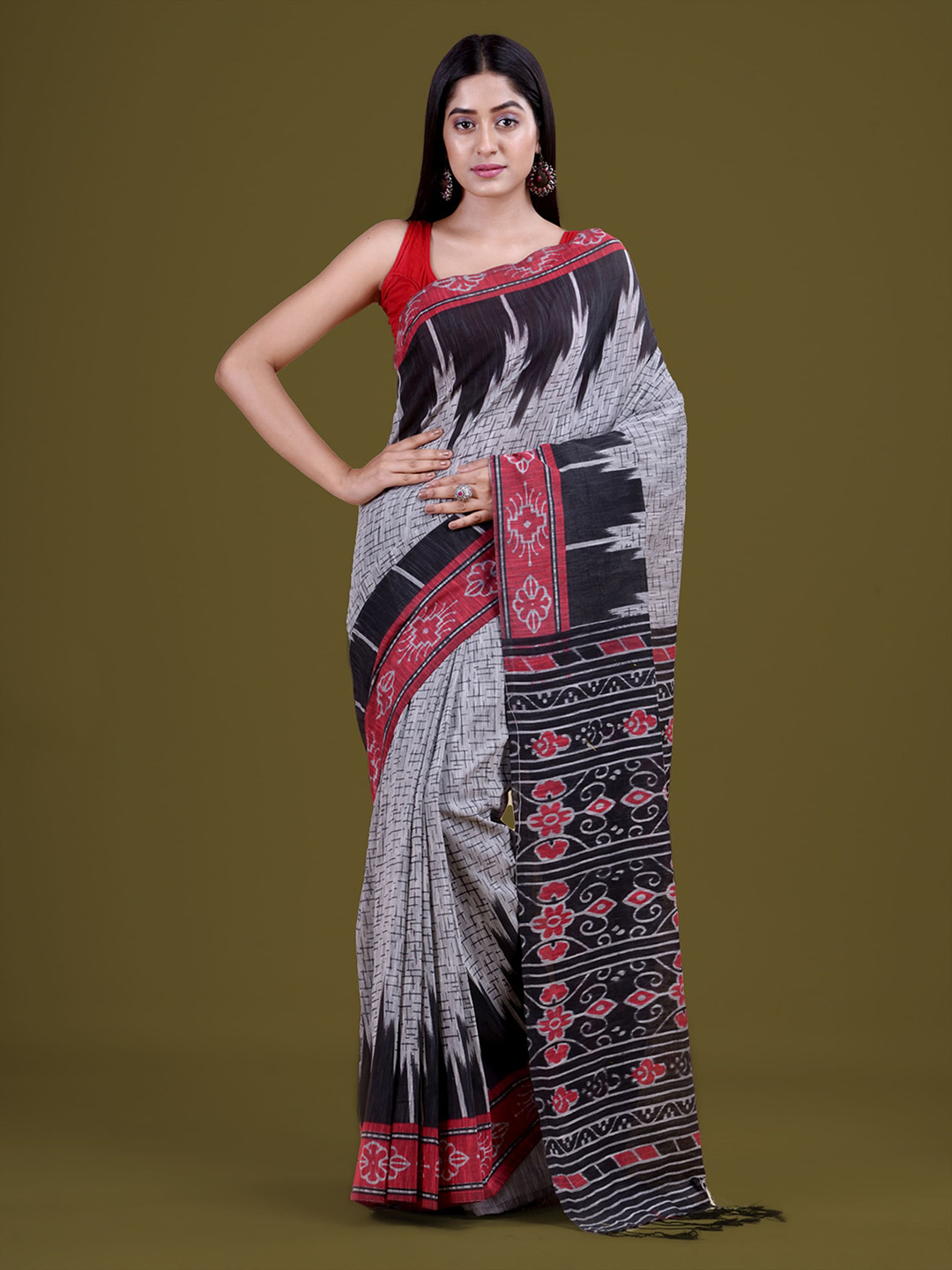 HOUSE OF ARLI Grey & Red Pure Cotton Saree
