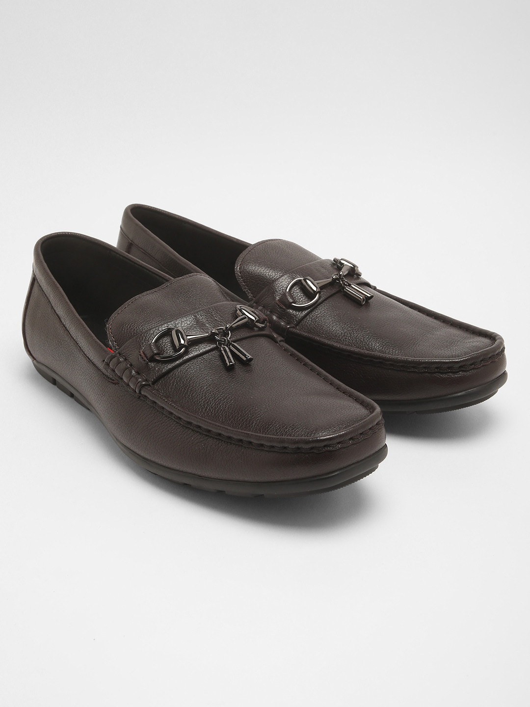 THE BEAR HOUSE Men Textured Square Toe Leather Slip-On Tassels Horsebit Loafers