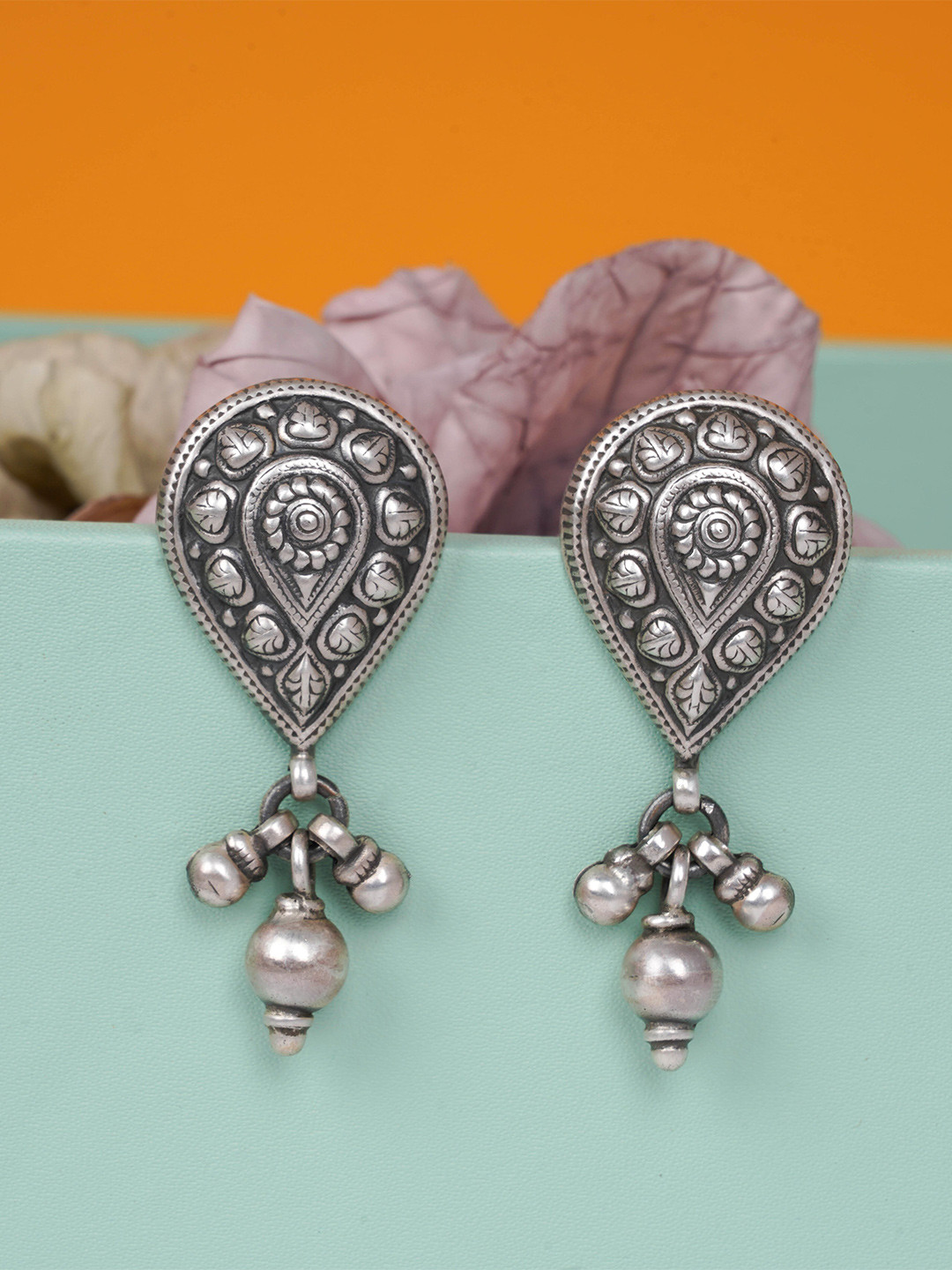 Shyle 925 Sterling Silver Dulari Embossed Oxidised Drop Earring