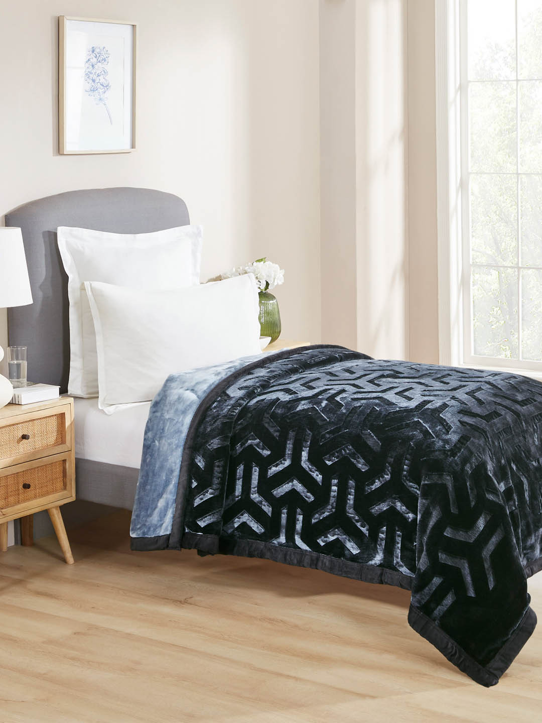 MYTRIDENT Blue & Black Heavy Winter 950 GSM Single Bed Blanket