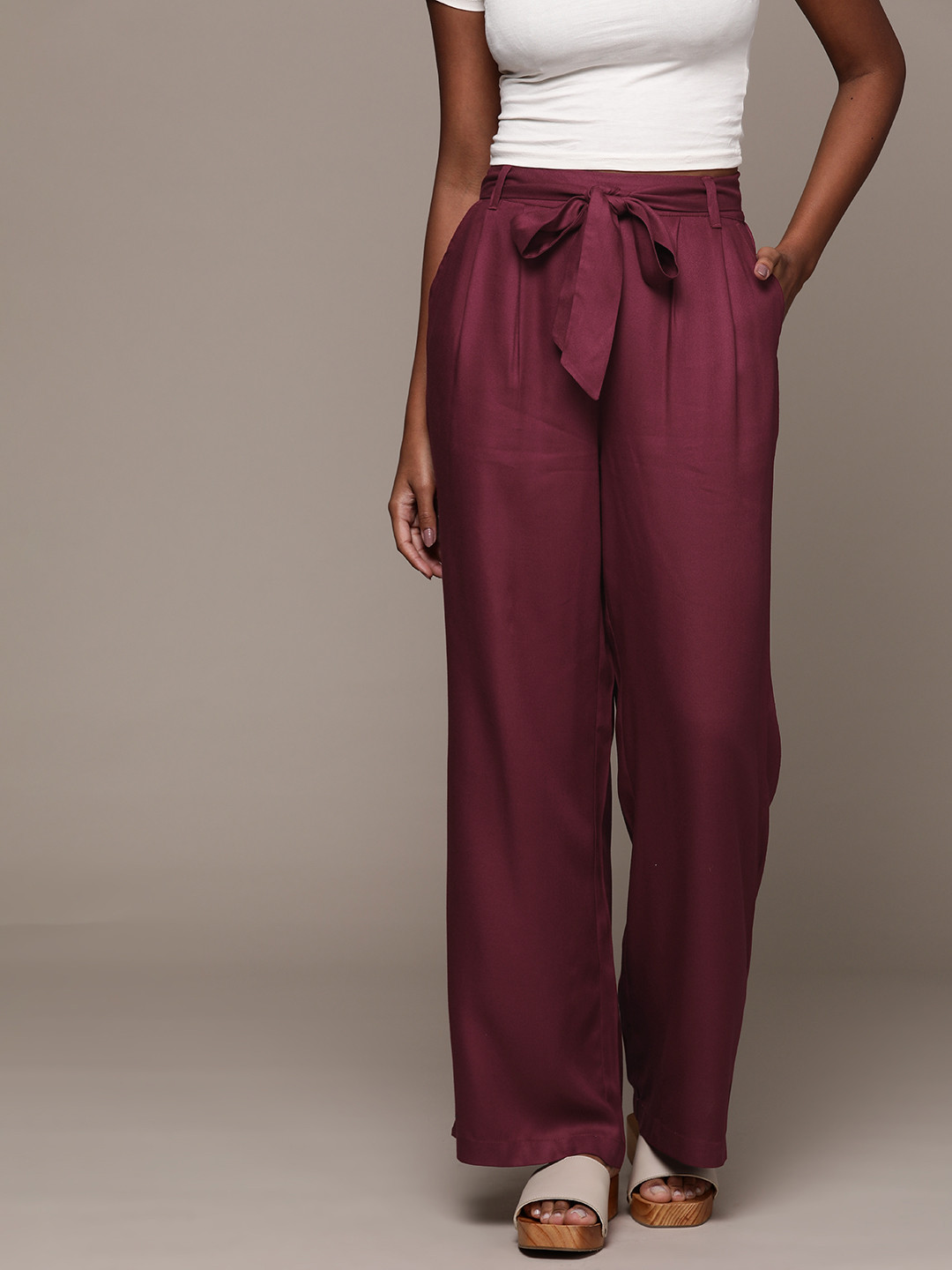 Roadster The Lifestyle Co. Women High-Rise Super Wide Leg Pleated Korean Pants with Belt