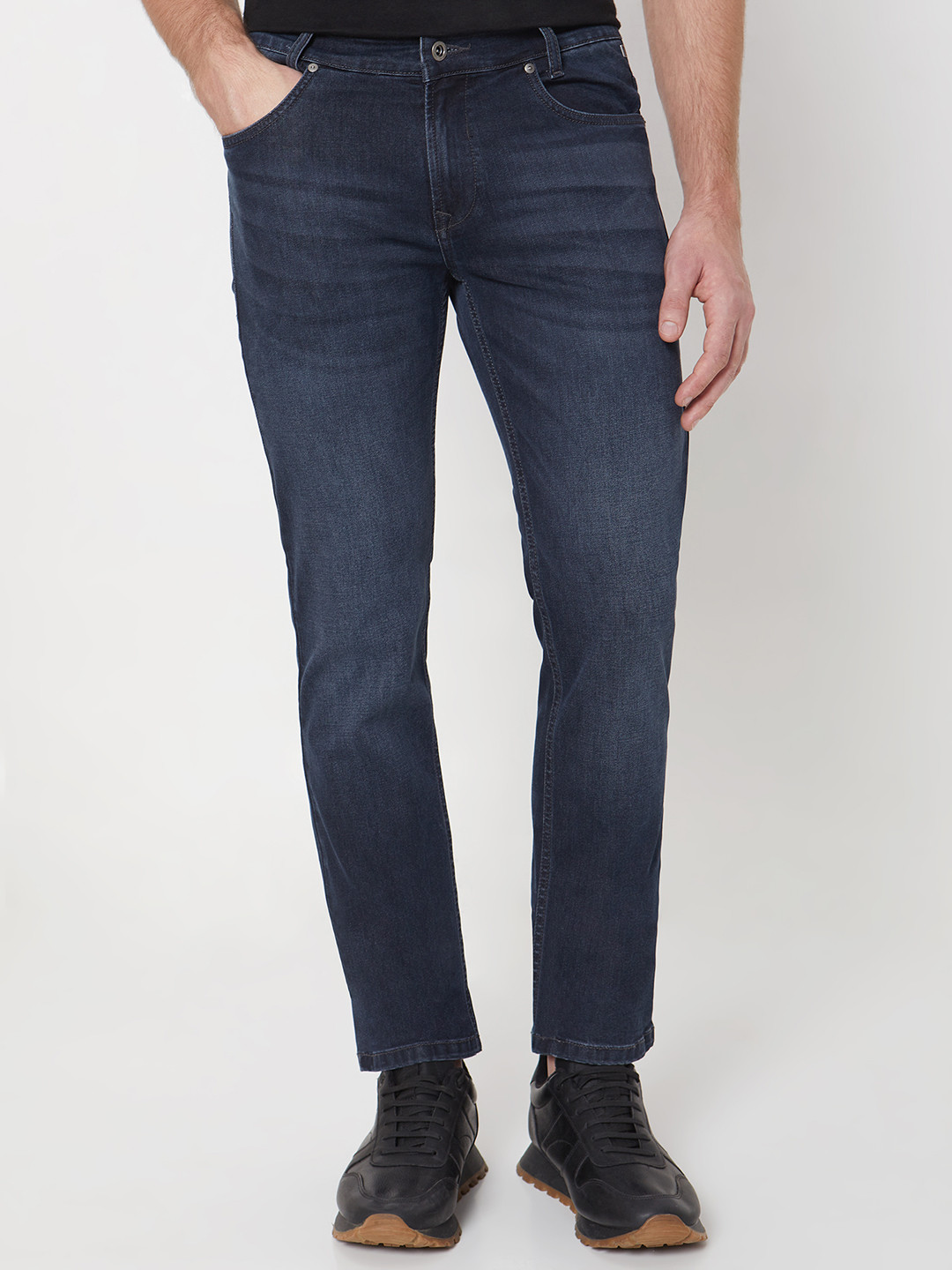 Mufti Men Original Slim Fit Light Fade Clean Look Whiskers & Chevrons Stretchable Jeans