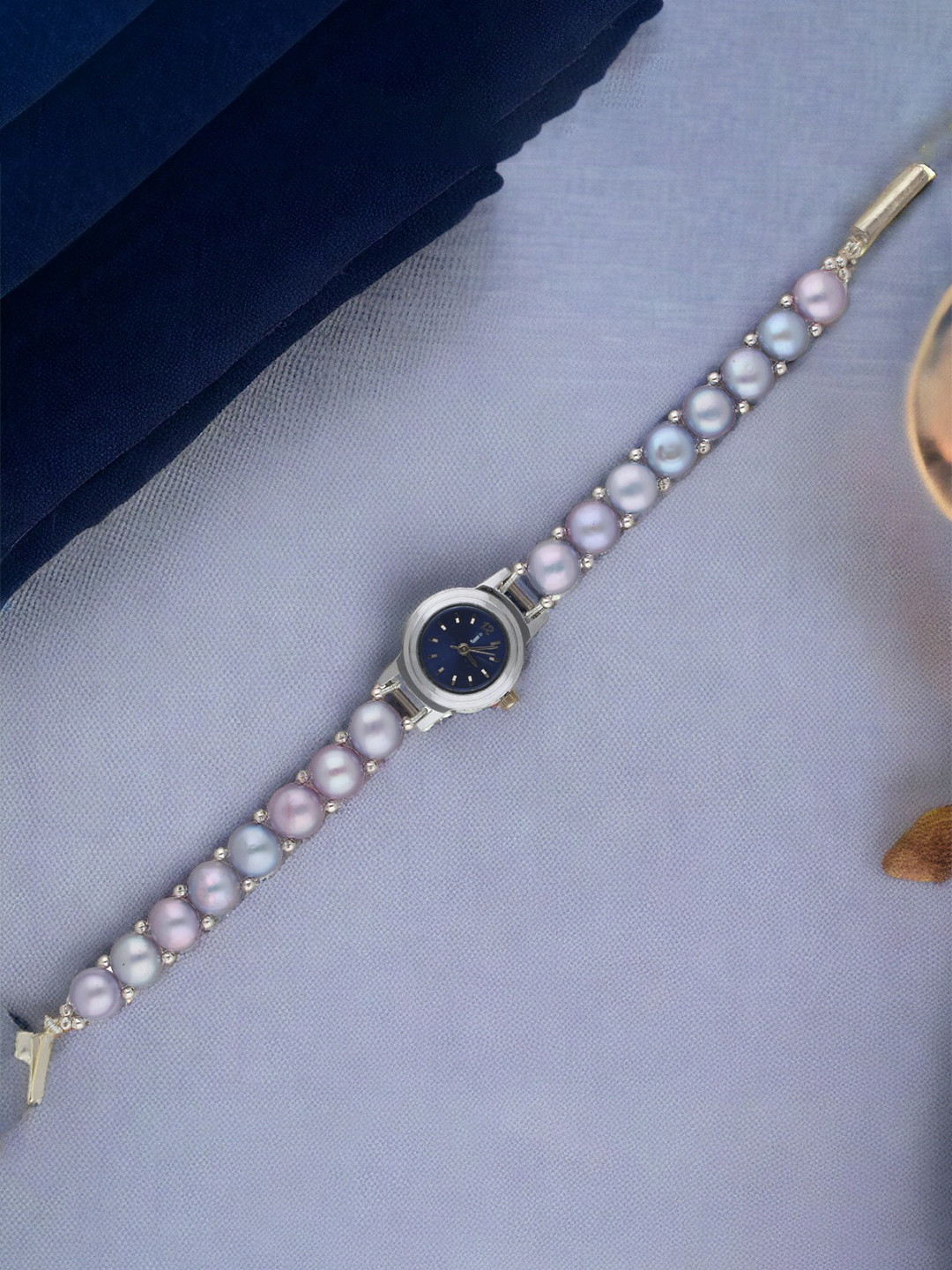 Sri Jagdamba Pearls Dealer Women Embellished Straps Analogue Watch JPOCT-22-108