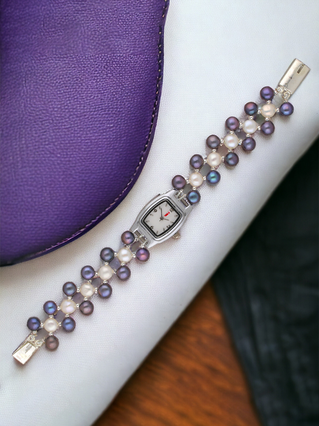 Sri Jagdamba Pearls Dealer Women Embellished Bracelet Style Digital Watch JPOCT-22-106