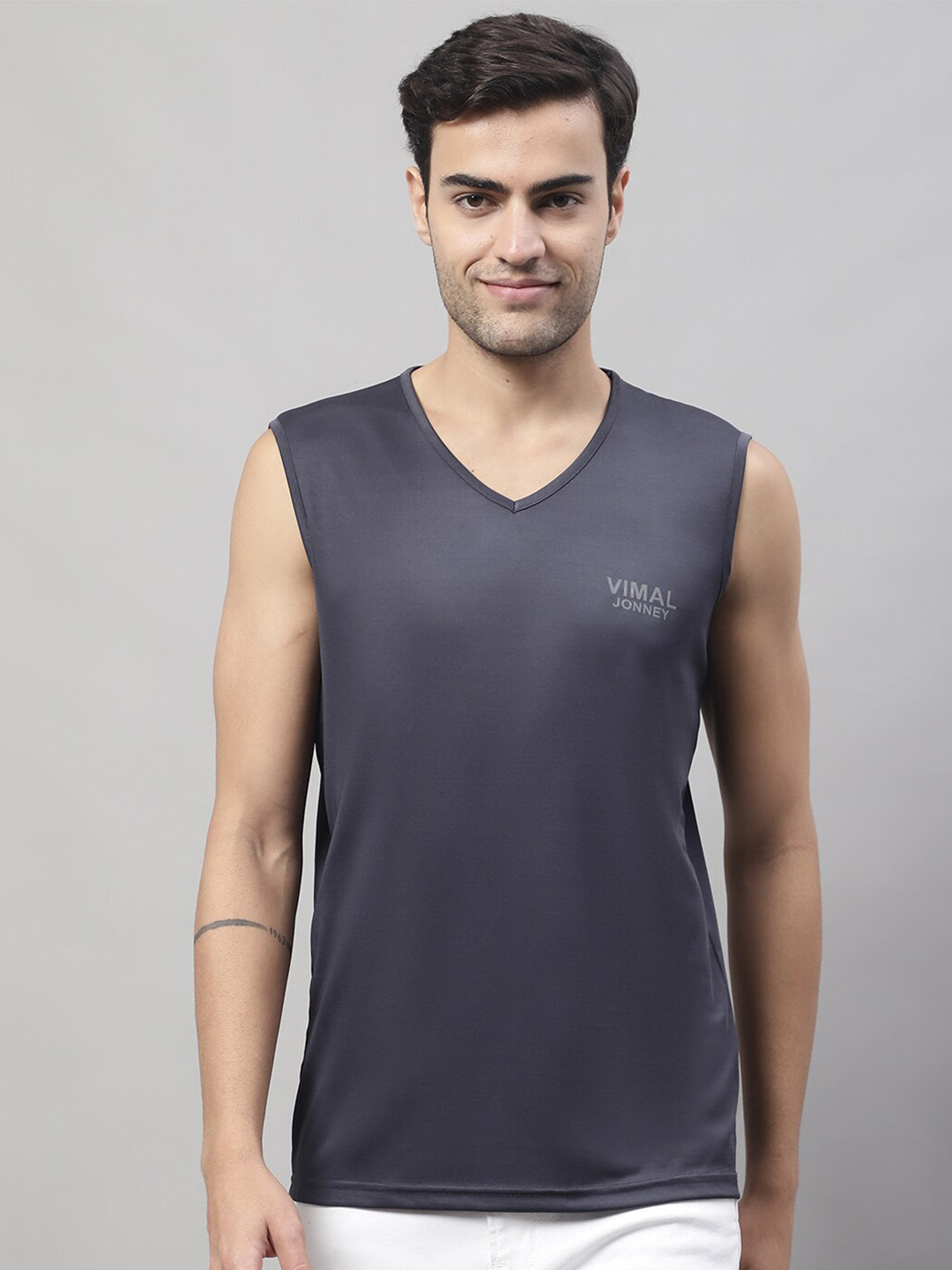 MACK JONNEY JONNEY V-Neck Dry Fit Gym Innervest