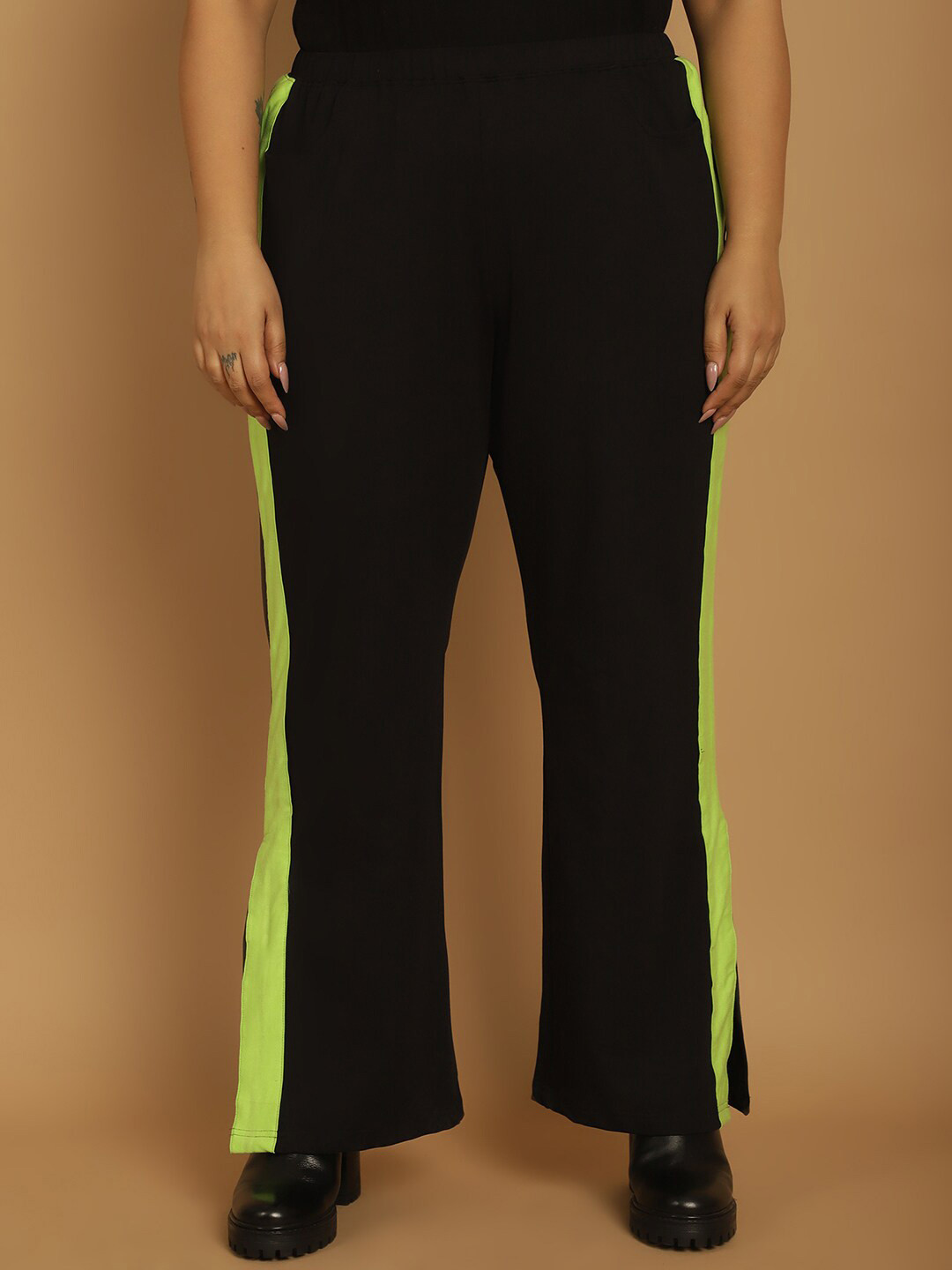 theRebelinme Plus Size  Women Relaxed Straight Fit High-Rise Easy Wash Parallel Trousers