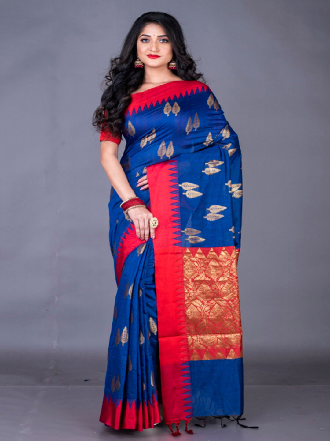 Morchari Woven Design Zari Chanderi Saree with Tassels