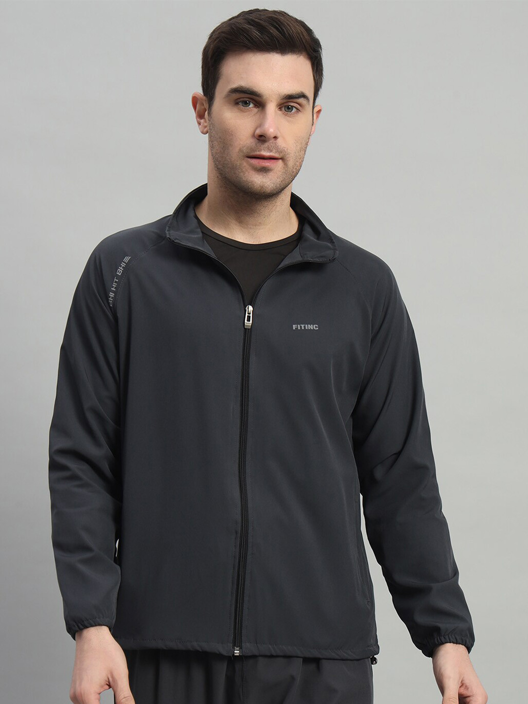 FITINC Rapid-Dry Stand Collar Lightweight Training or Gym Sporty Jacket