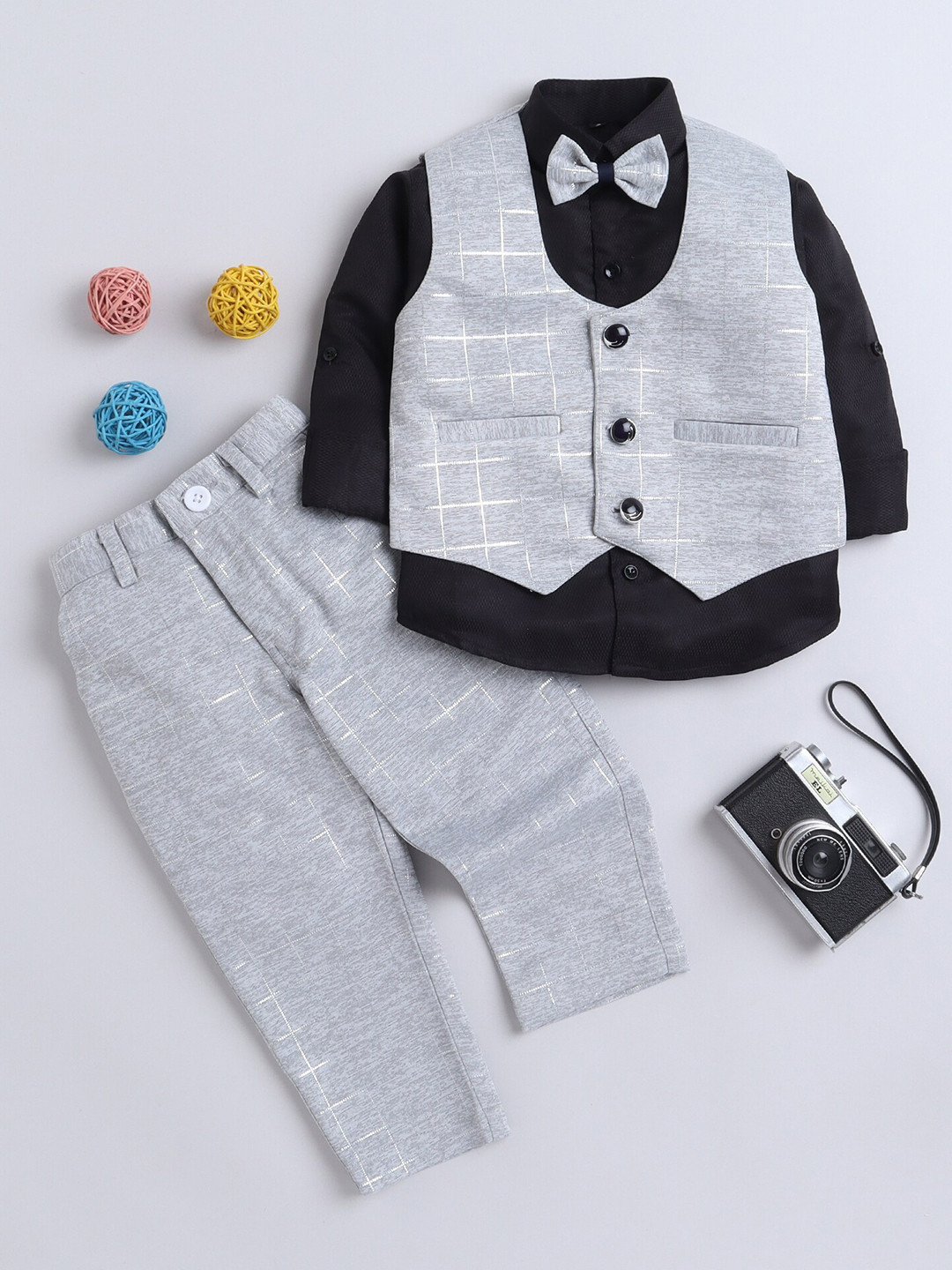 Lil homies Infant Boys Checked Blazer &  Trouser With Bow Three-Piece Suit