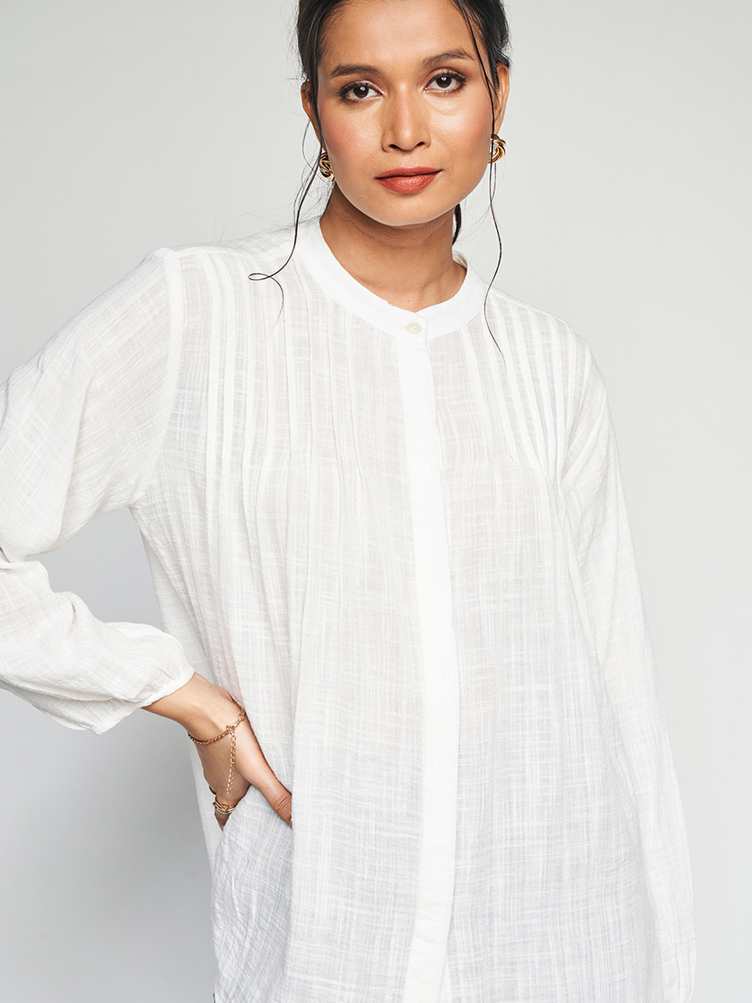 AND Mandarin Collar Long Sleeves Shirt Style Top