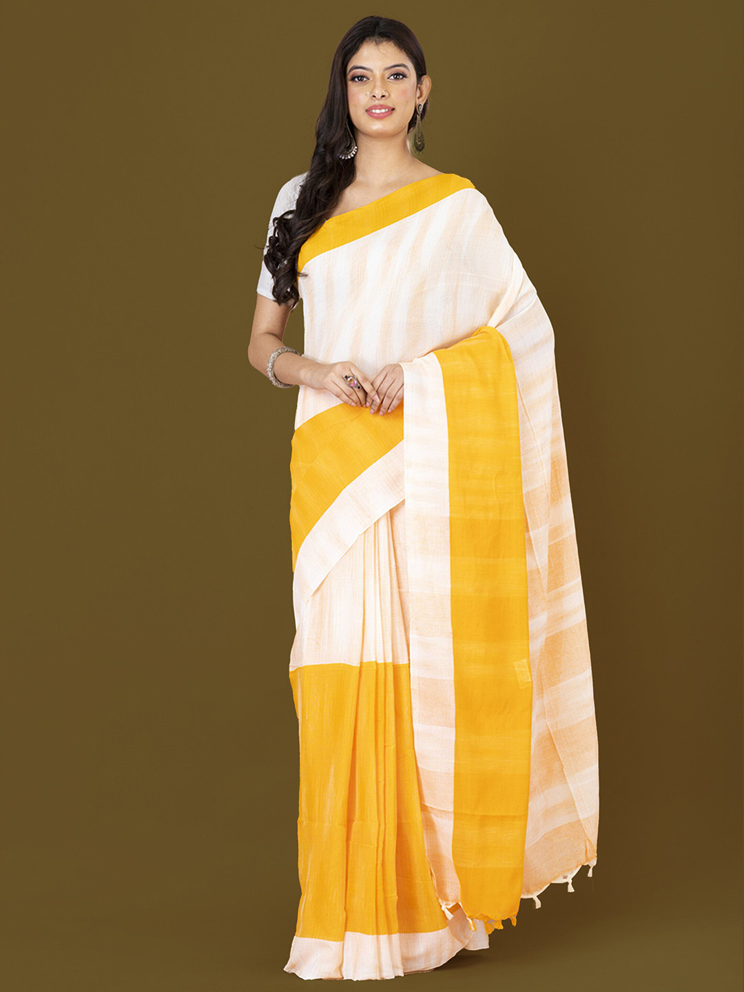 HOUSE OF ARLI White & Yellow Colourblocked Pure Cotton Saree