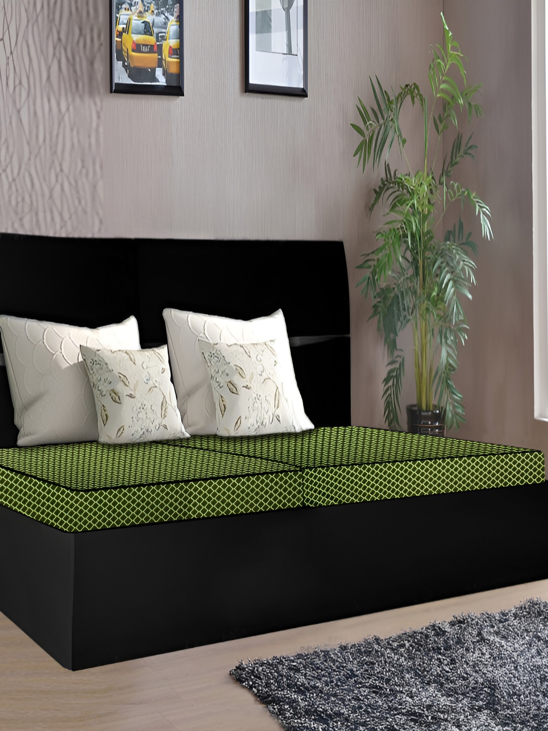 Stylista Green & Beige Cotton Water Resistant Elastic Strap King Mattress Protector