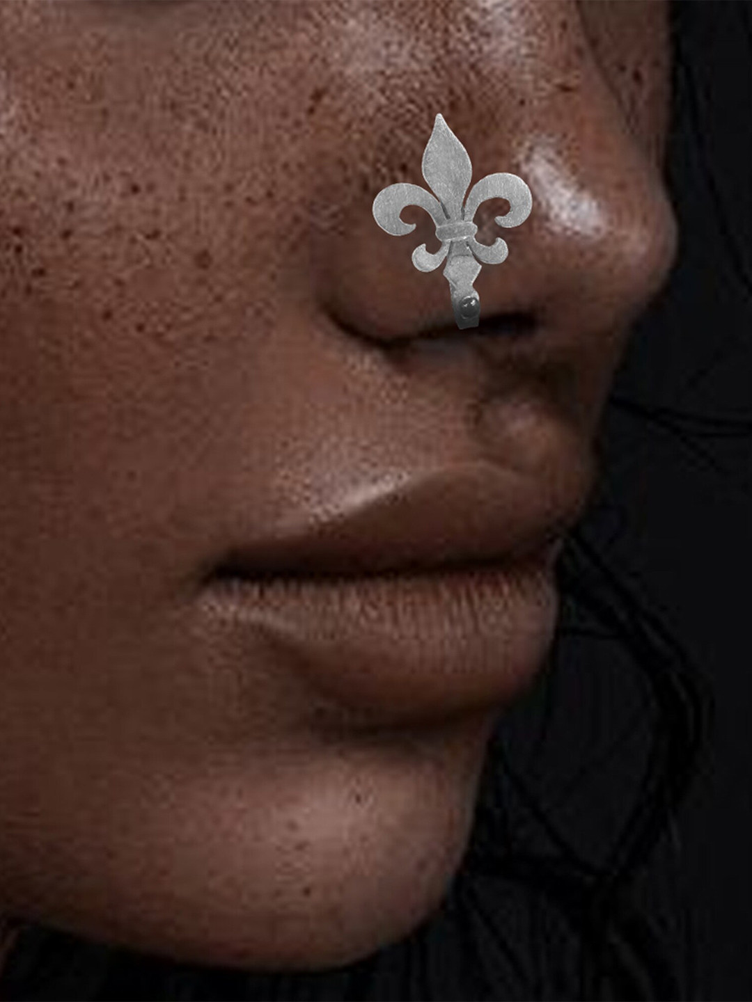 Goldnera Silver-Plated French Flower Pattern Nosepin