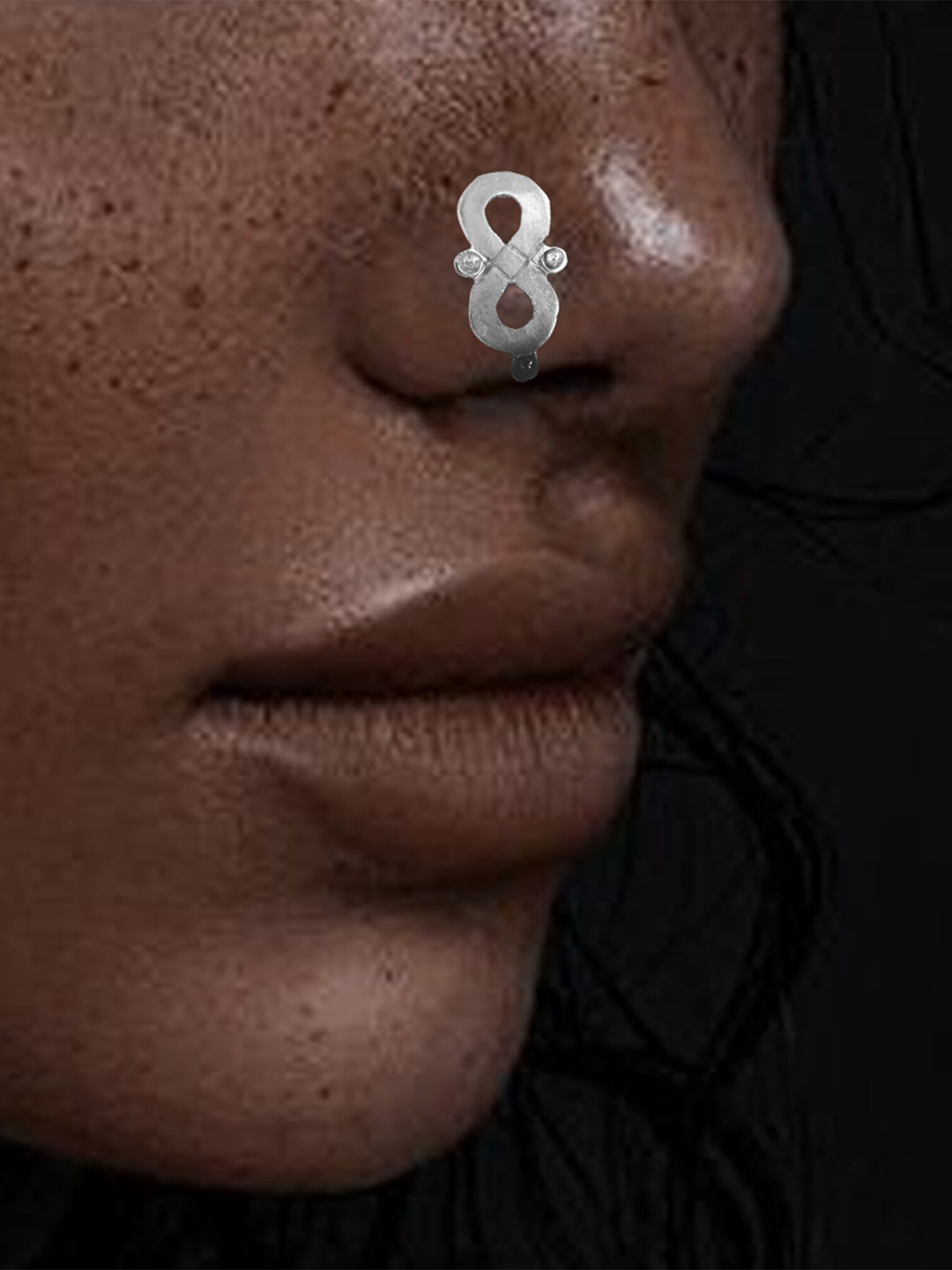 Goldnera 925 Silver Silver-Plated Infinity Design Details Nosepin