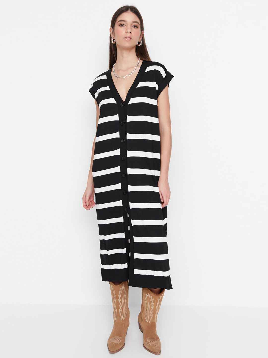Trendyol V-Neck Cap Sleeves Striped A-Line Midi Dress