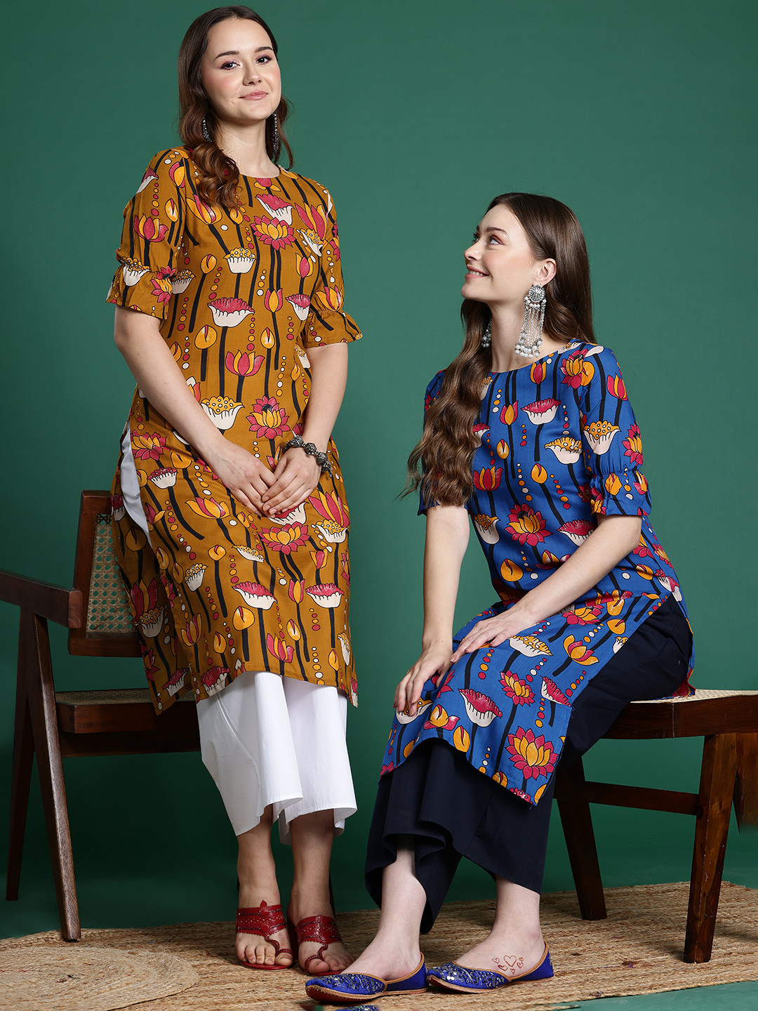 Sangria Quirky Print Bell Sleeves Straight Kurta