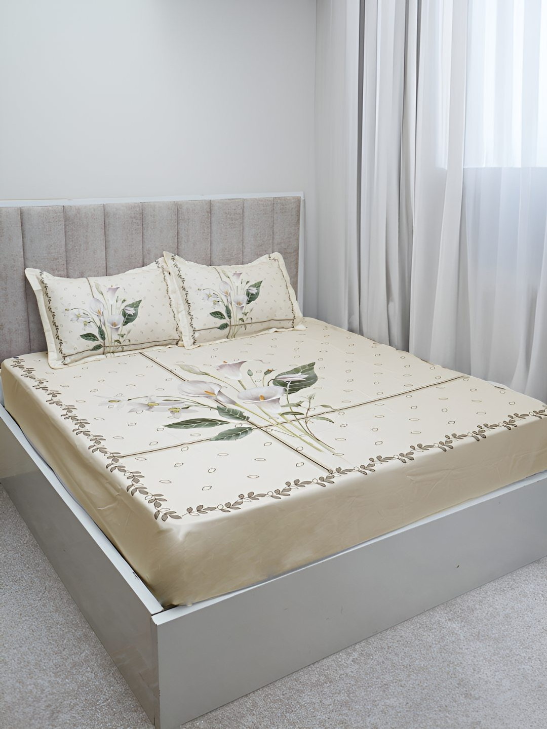 GAPU & BALY Beige Floral Polycotton 120 TC King Bedsheet with 2 Pillow Covers-98 x 108 inches
