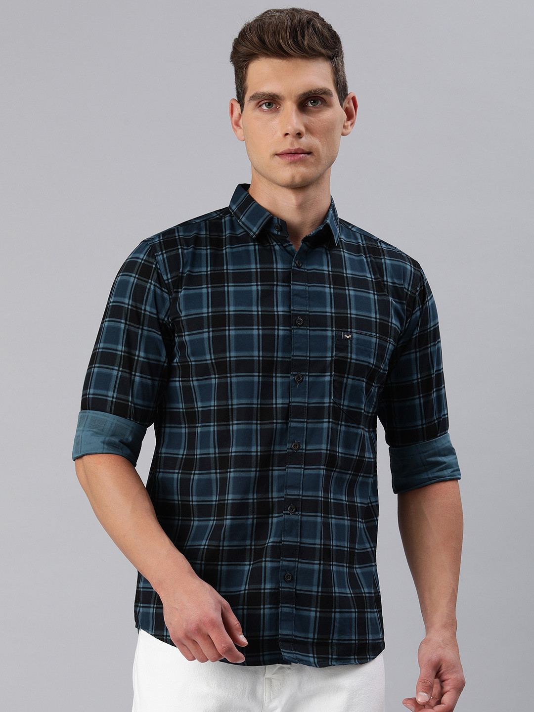 Majestic Man Blue Slim Fit Tartan Checks Opaque Pure Cotton Casual Shirt