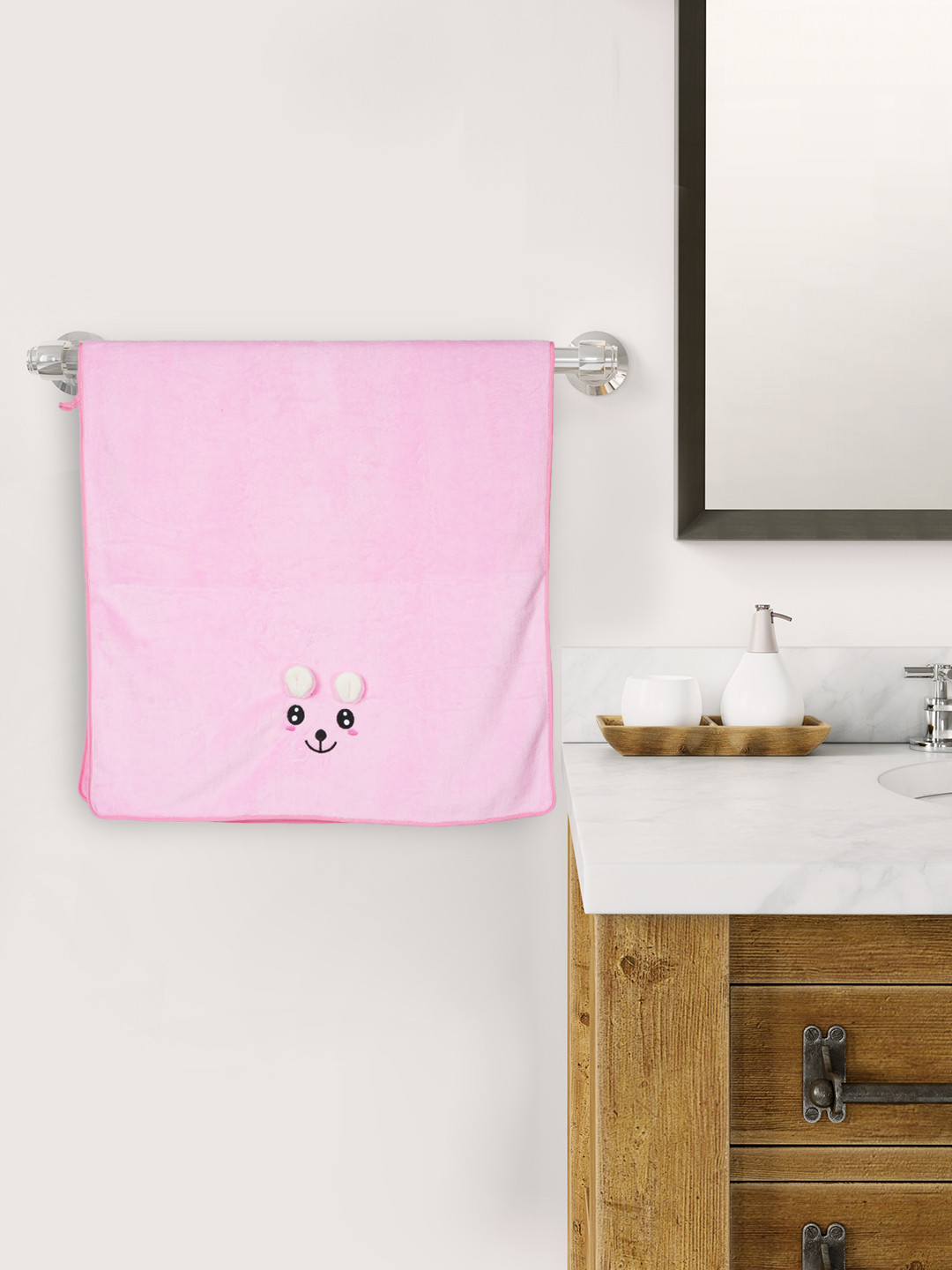 Style Shoes Pink & Black Cotton 350 GSM Bath Towels