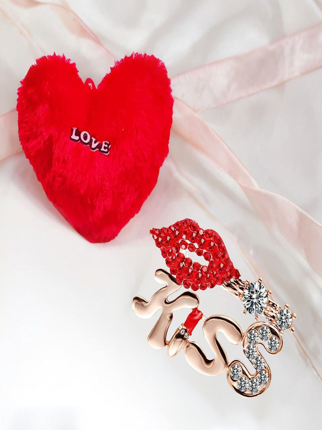 UNIVERSITY TRENDZ Lips Brooch With Heart Pillow