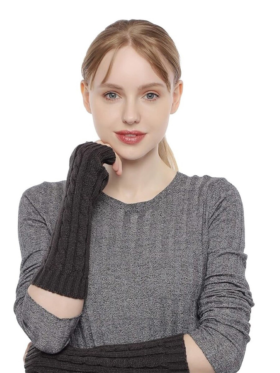 EL REGALO Women Woolen Cable-Knit Arm-Sleeve Fingerless Gloves
