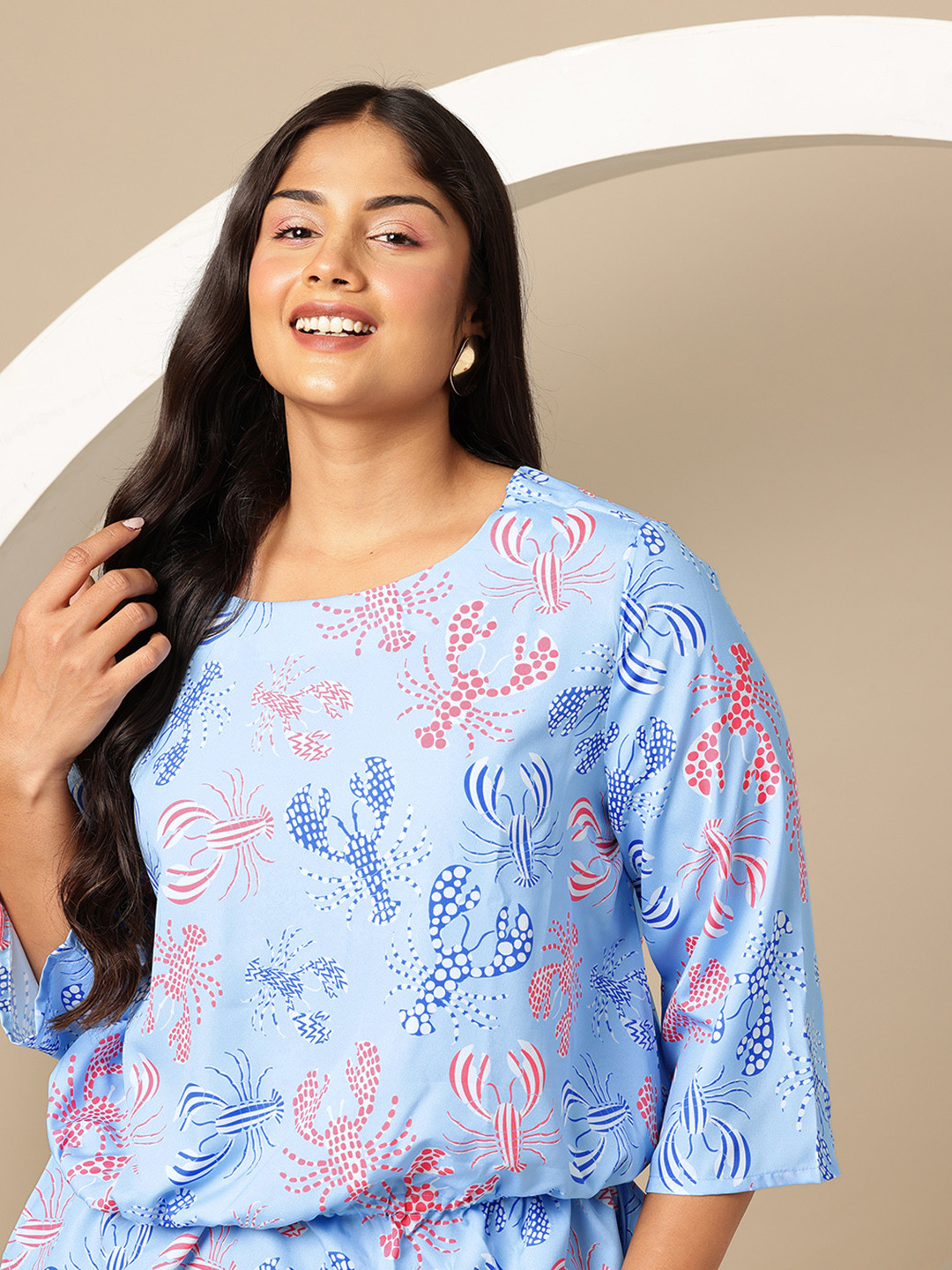 Sztori Plus Size Conversational Print Blouson Top