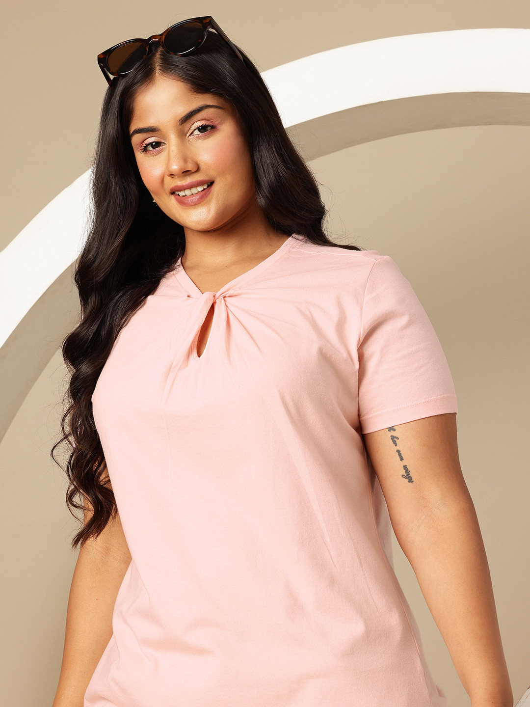 Sztori Plus Size Twisted Keyhole Neck Pure Cotton Top