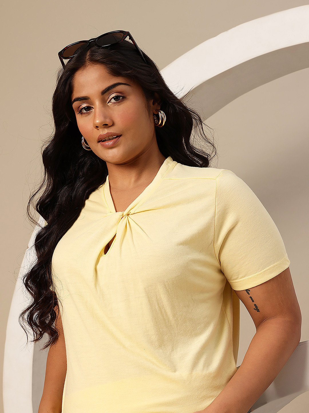 Sztori Plus Size Twisted Top