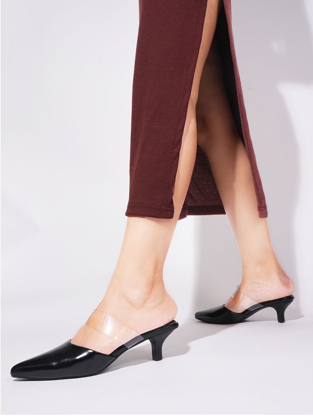 JM Looks Pointed Toe Kitten Mary Janes