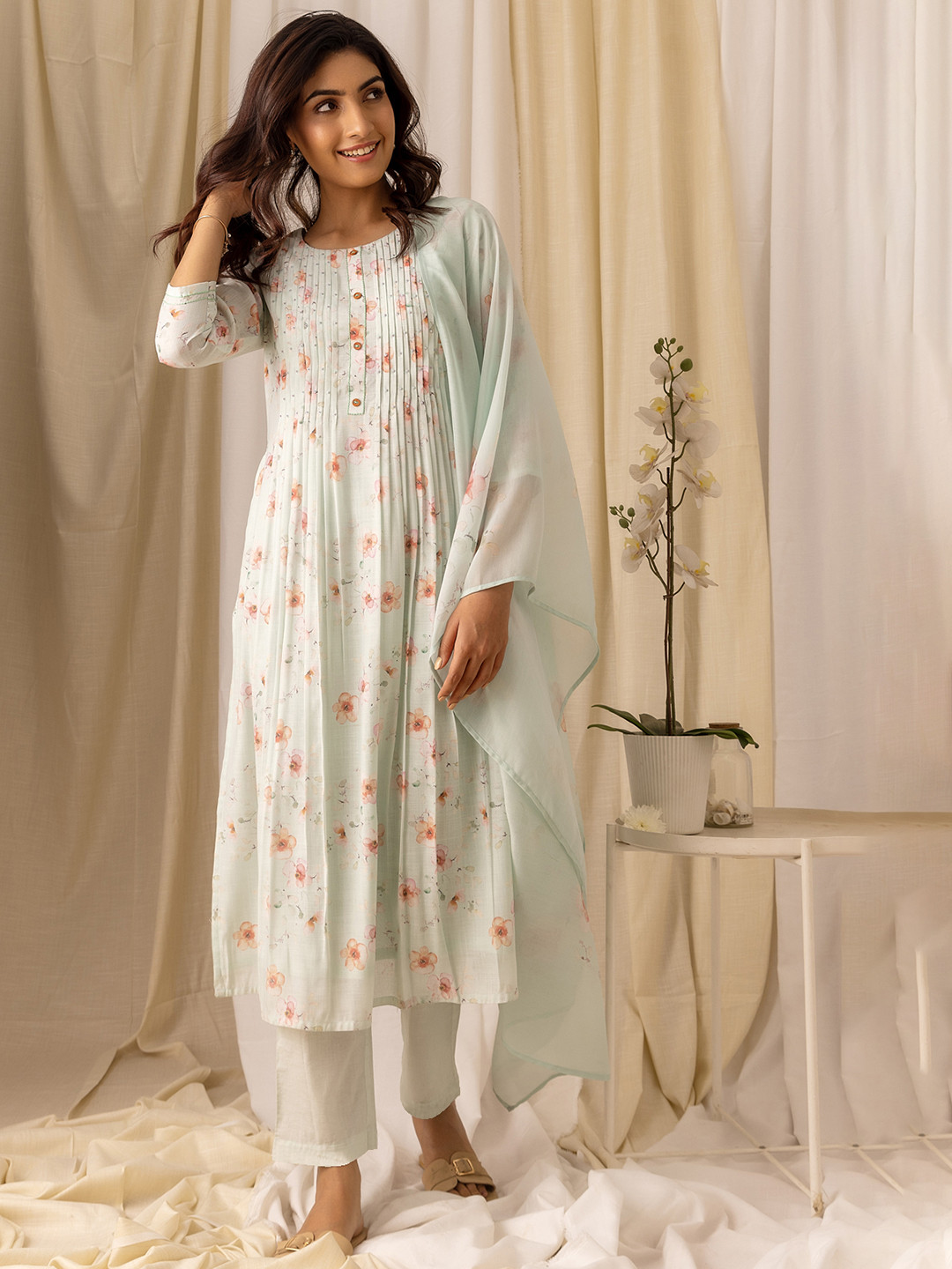 House of Pataudi Turquoise Blue Floral Printed Flared A-Line Kurta With Trouser & Dupatta