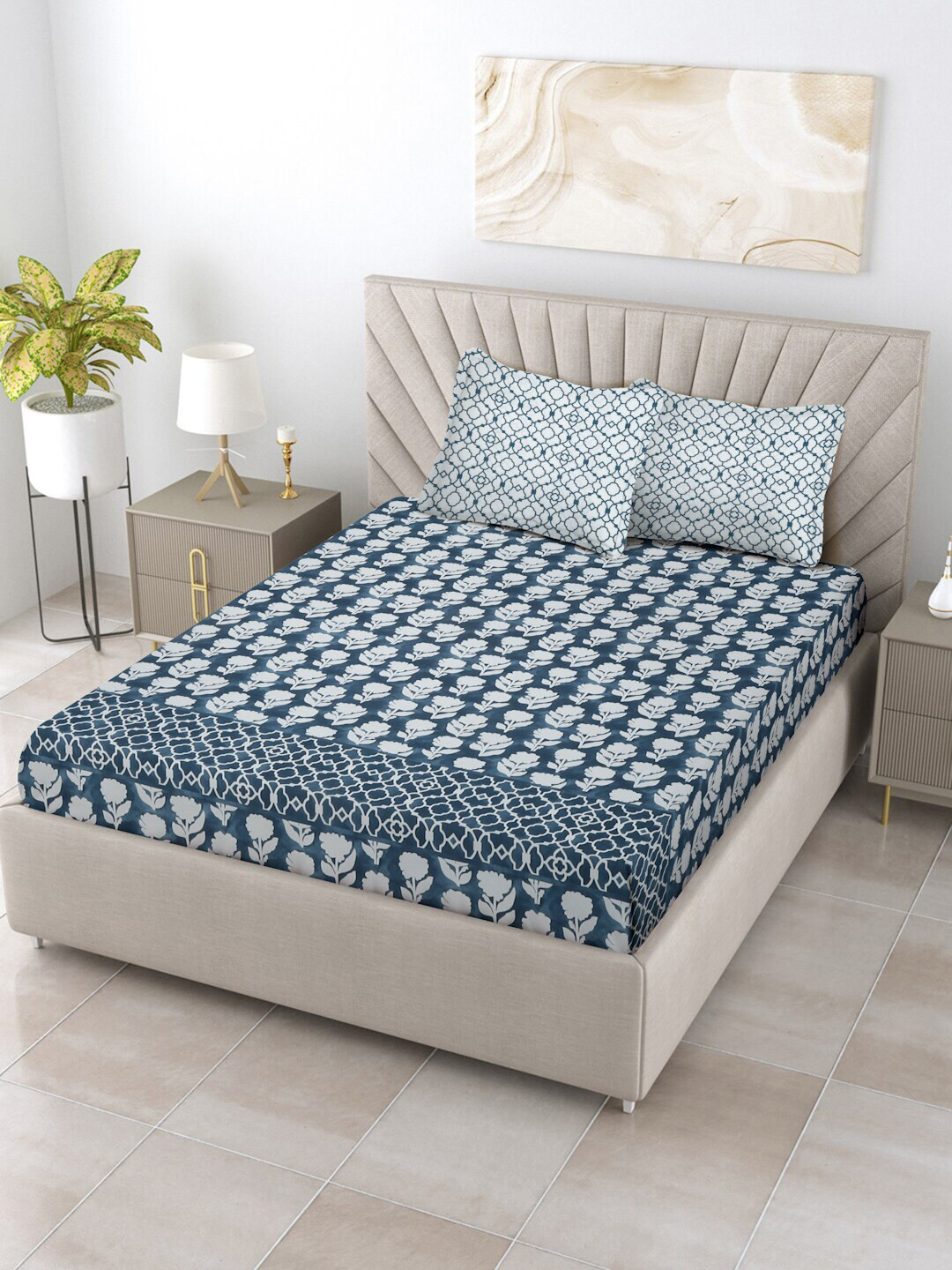 Ratan Cart Navy Blue Floral Pure Cotton 120 TC King Bedsheet with 2 Pillow Covers-104 x 104 inches