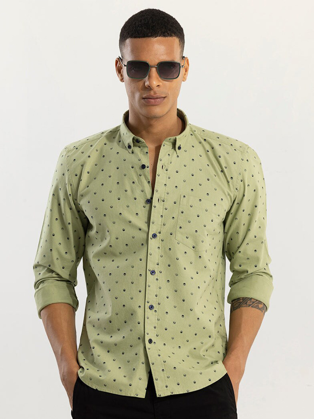 Snitch Green Button Down Collar Classic Slim Fit Opaque Printed Cotton Casual Shirt